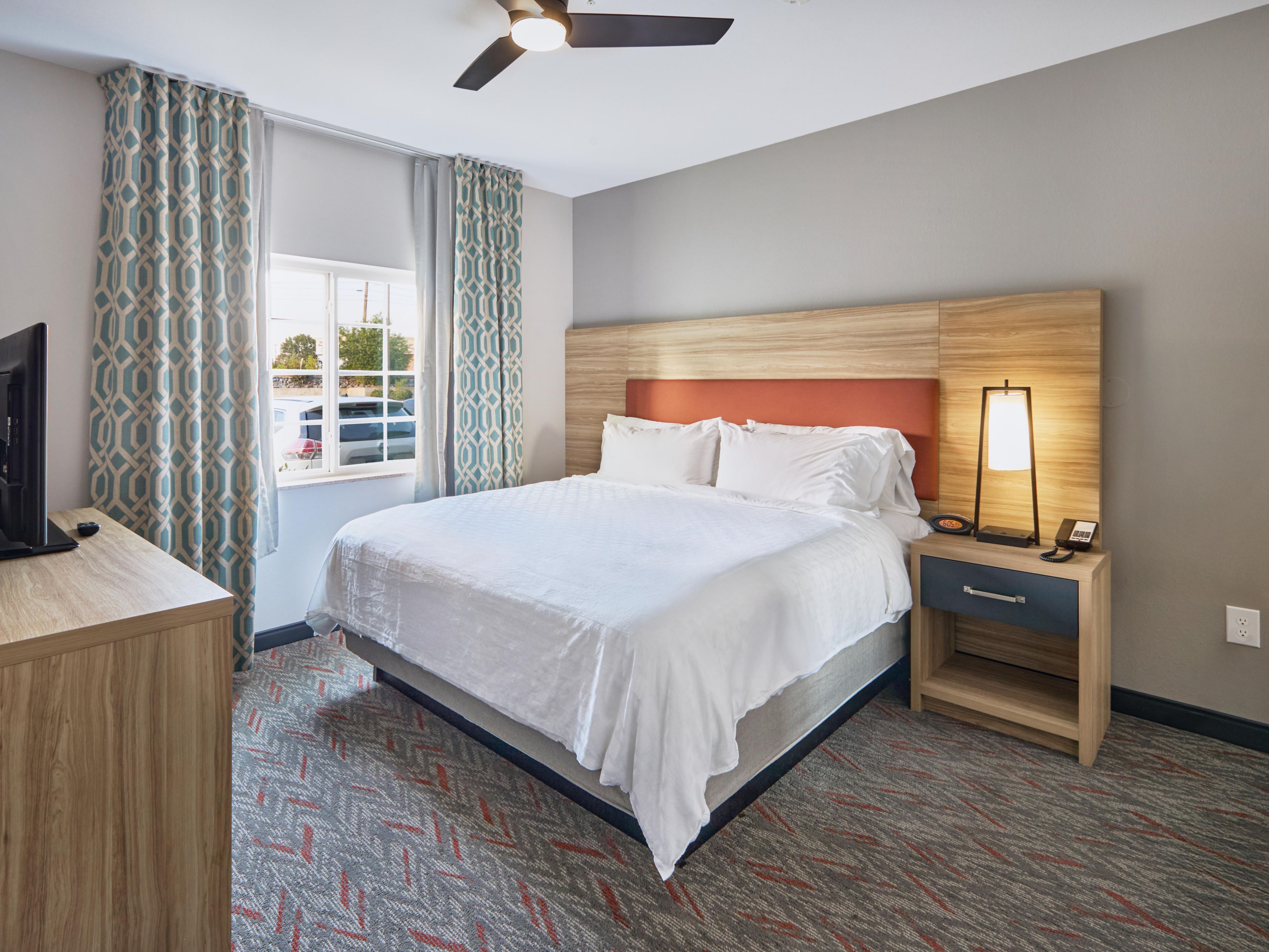 Enjoy a calming retreat in our hotel rooms in Hot Springs.