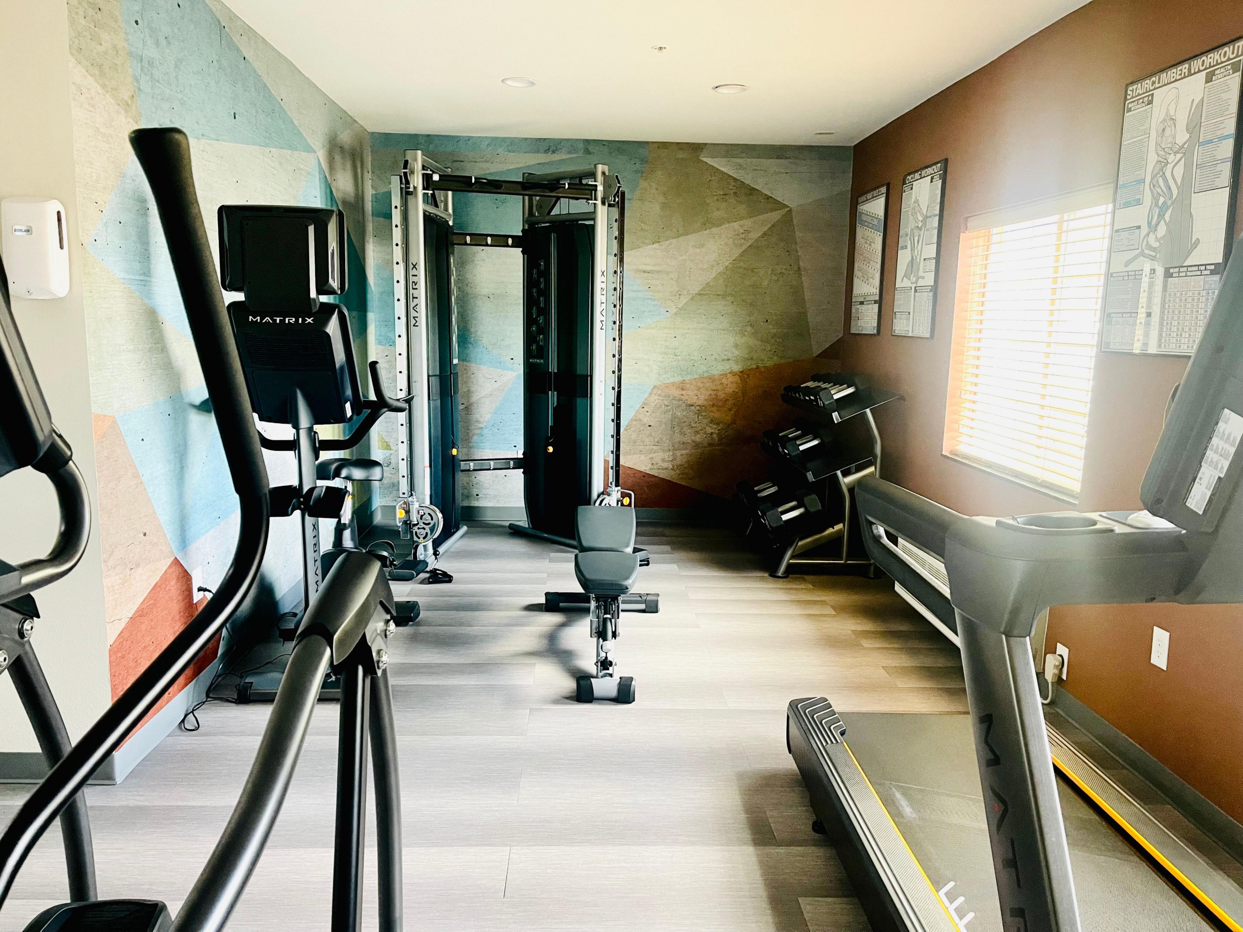 We understand how important maintaining a routine is while traveling, which is why our free 24-hour gym is available to guests at any time to stay on track. Enjoy a wide range of the latest equipment to customize your workout, ensuring you have everything you need for your next workout session.  