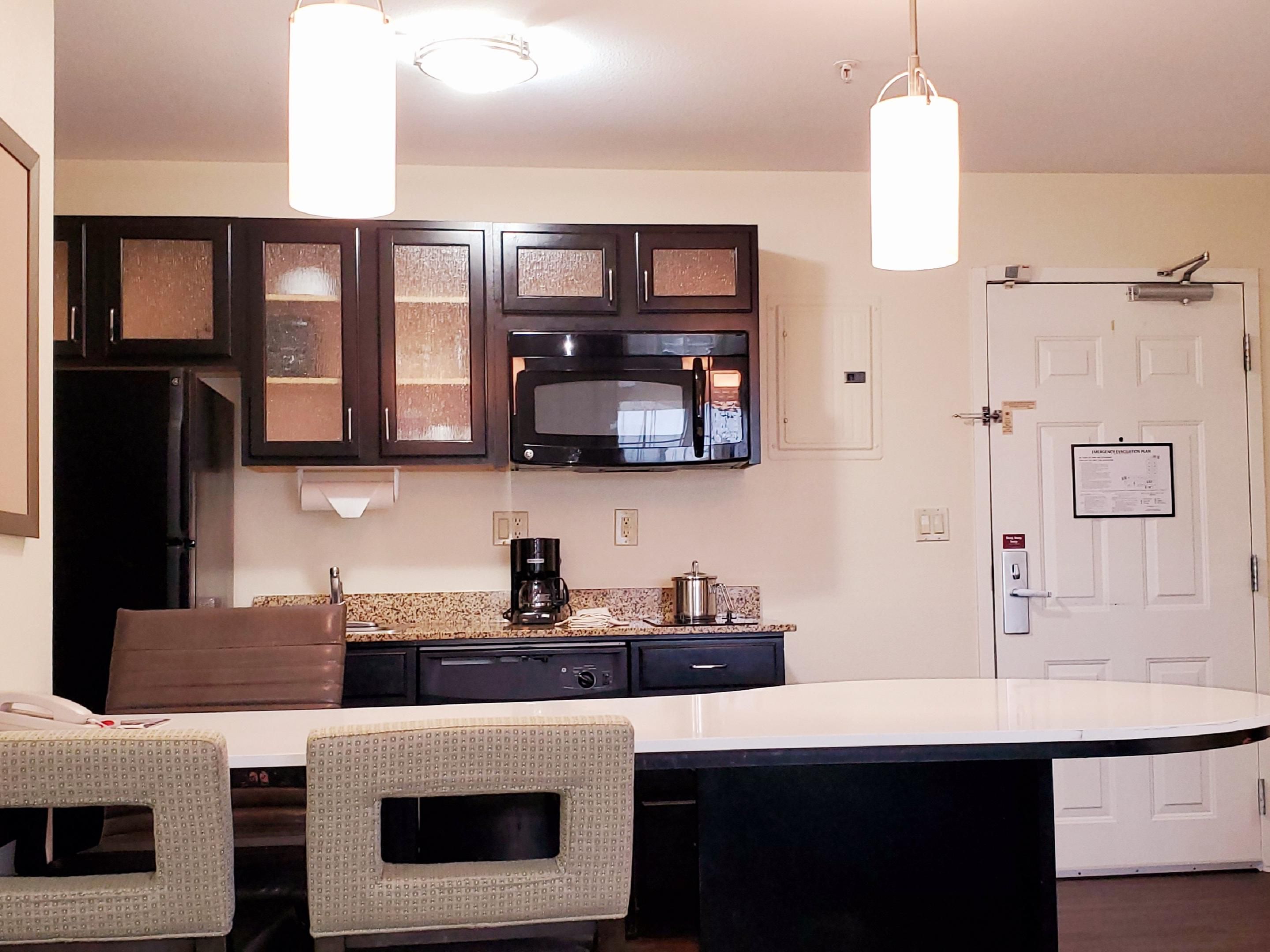 Hotel with Kitchens in Houston | Candlewood Suites Houston Medical Center
