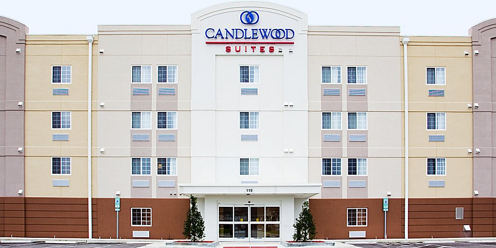 Pet-Friendly Hotels in Jacksonville, NC | Candlewood Suites Jacksonville
