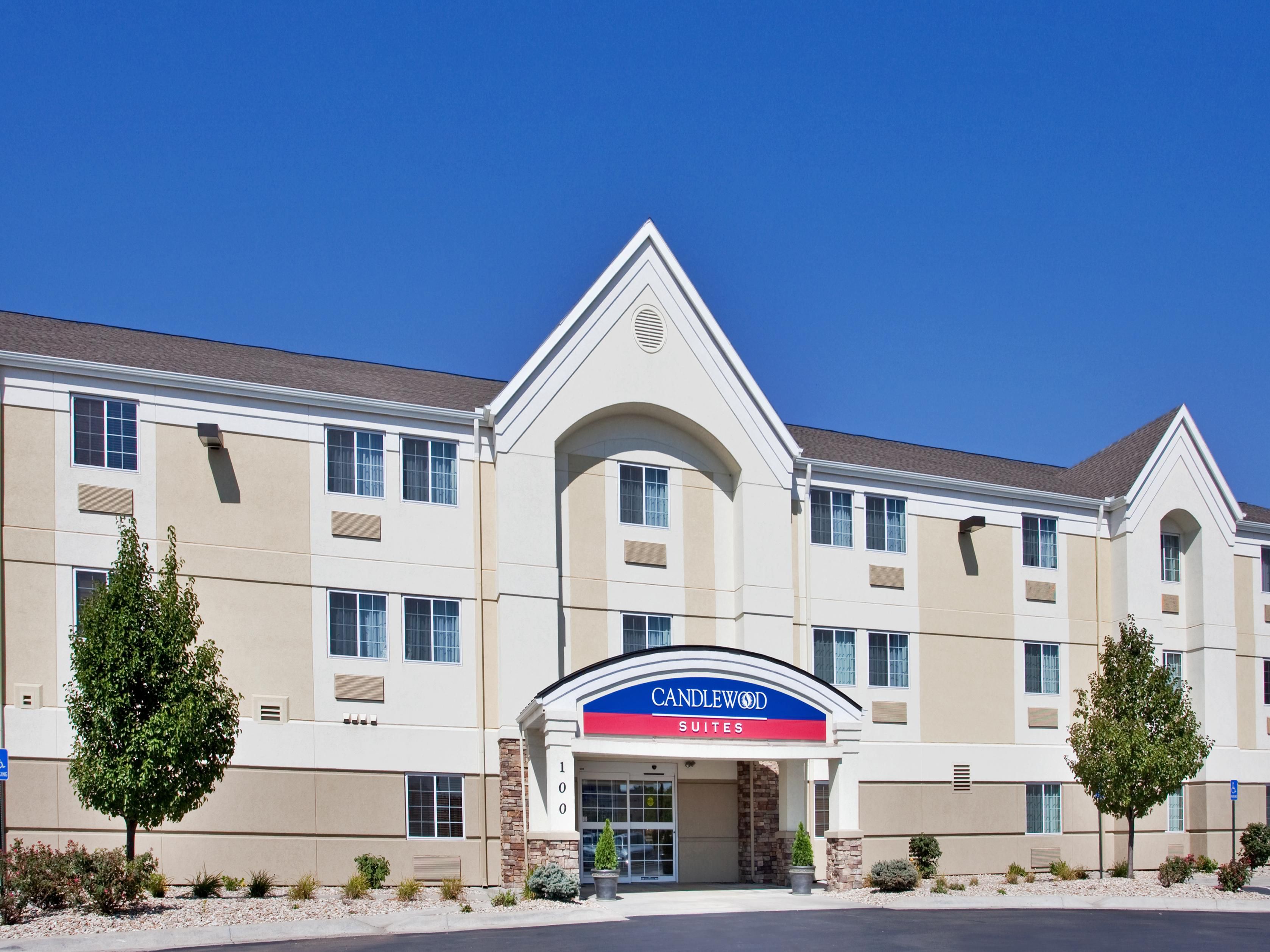 hotels in junction city ks pet friendly