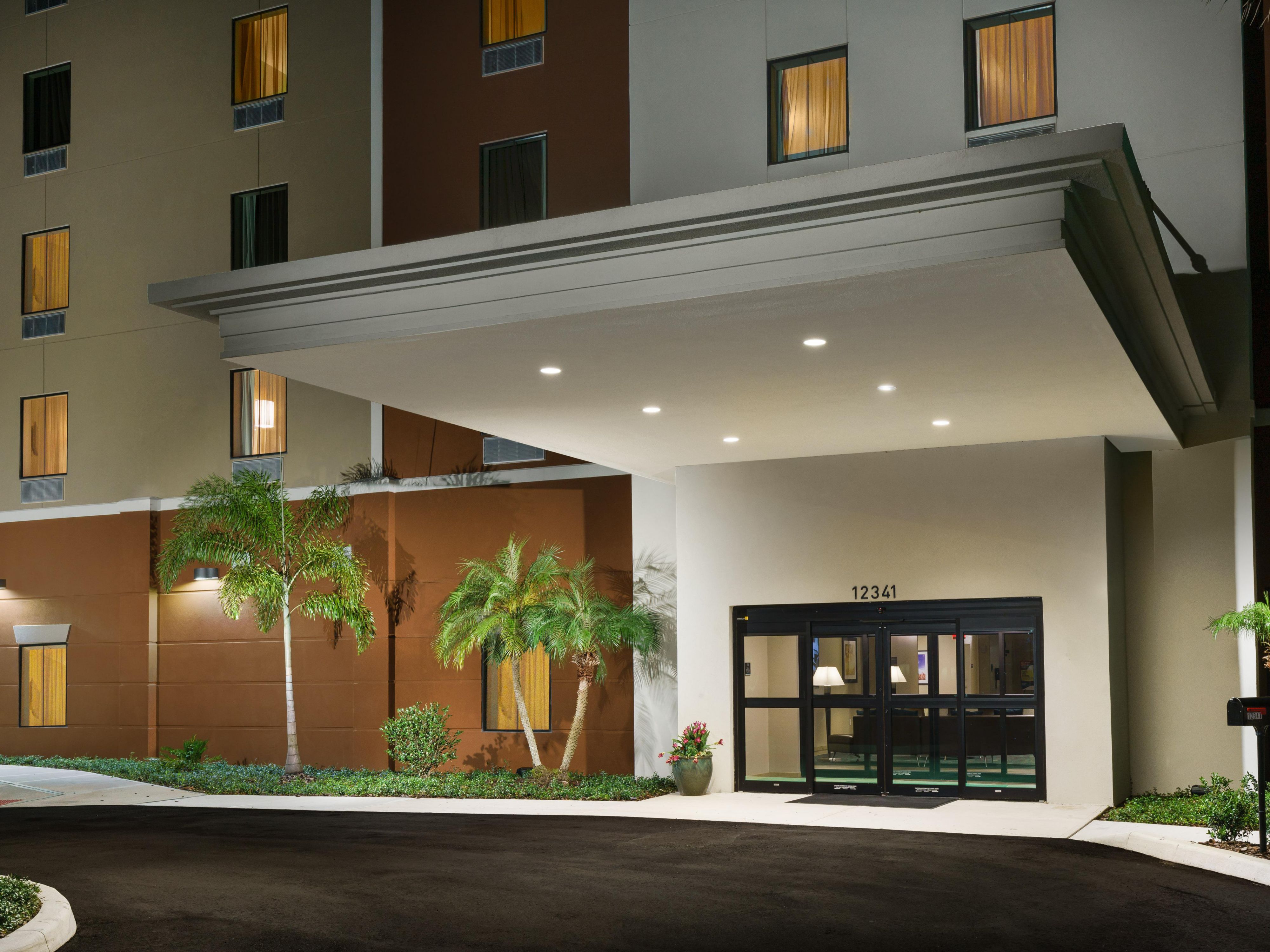 Orlando has some of the most fun and adventure-filled theme parks you can visit. So, our hotel offers a shuttle service to help guests get to and from all the major Orlando theme parks. Enjoy easy transportation when visiting Universal Studios Florida, Disney World, and Disney Springs.