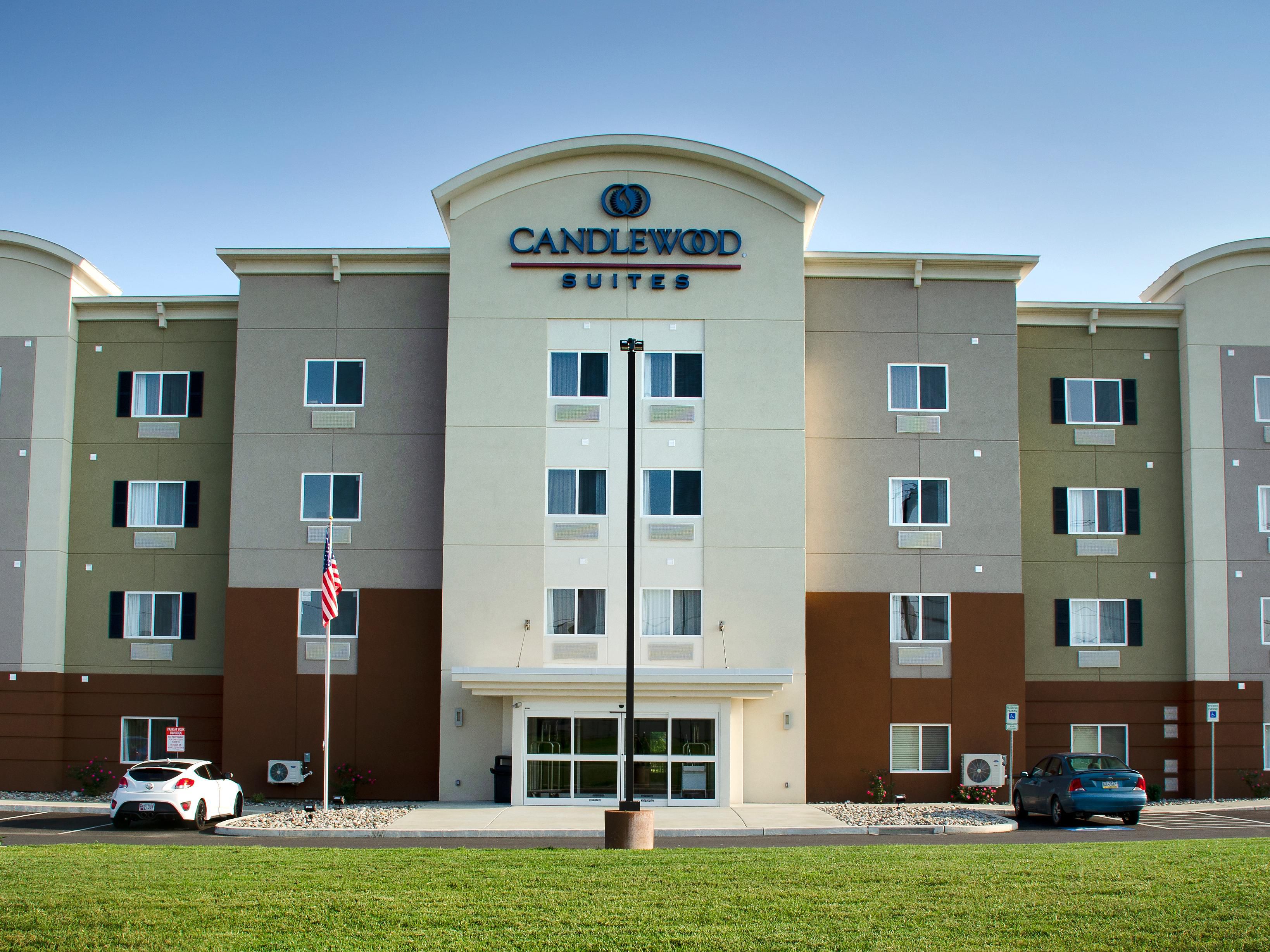 Pet-Friendly Hotels in Lancaster, PA | Candlewood Suites Lancaster West