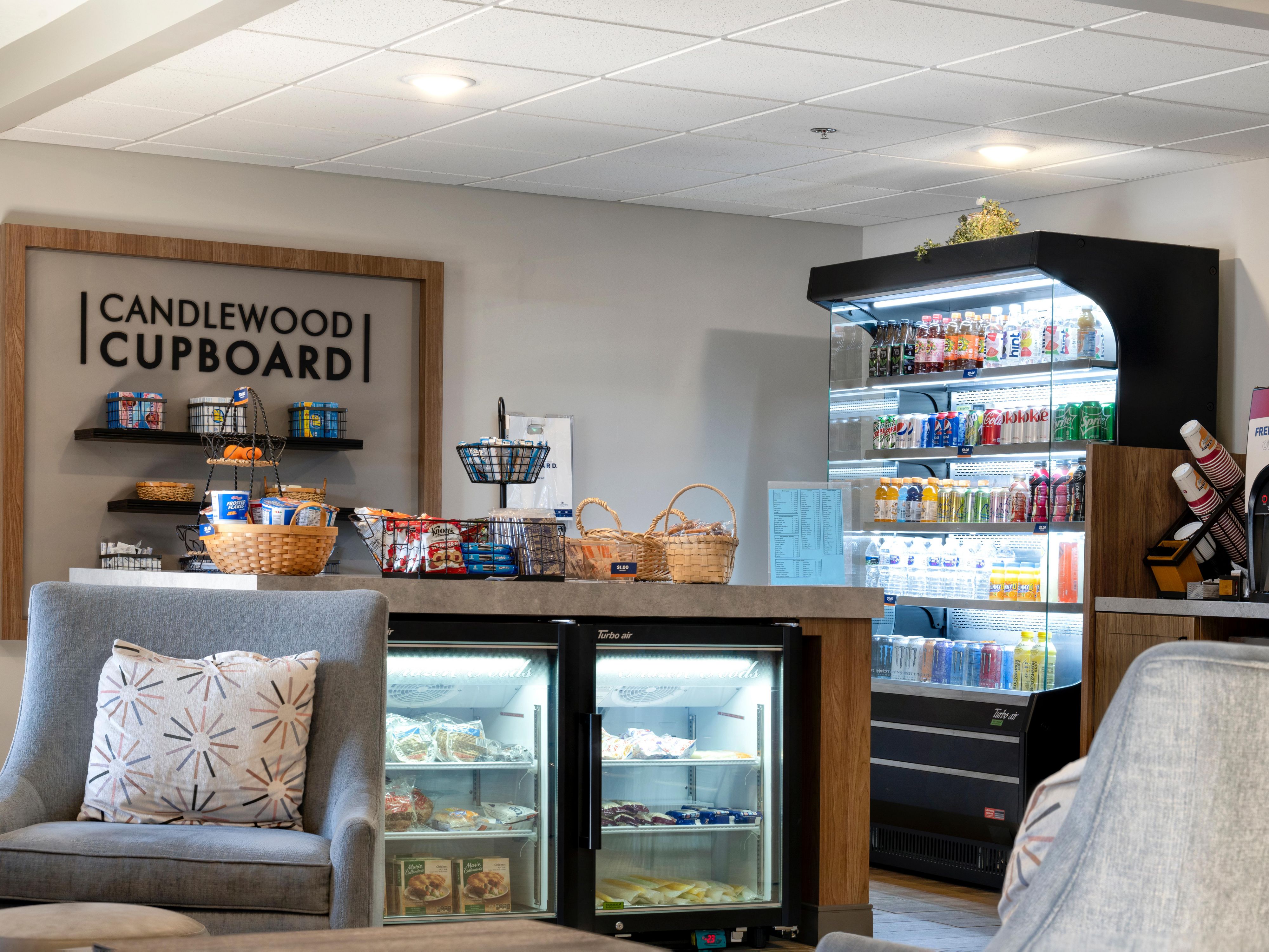 Visit our convenient sundry shop stocked with quick treats, refreshing beverages, and everyday essentials. 