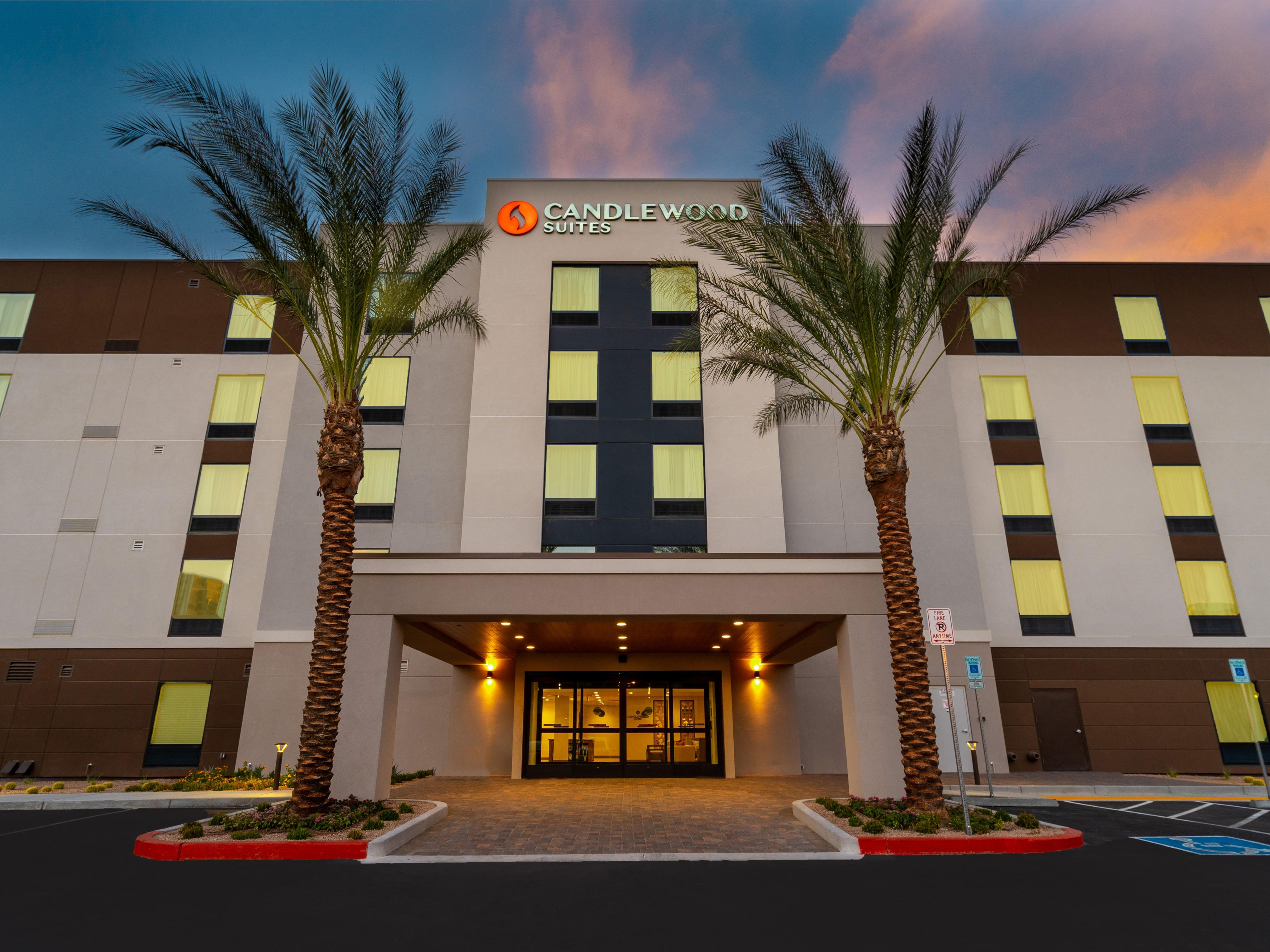 Extended Stay Hotel in Las Vegas, Nevada | Candlewood Suites Las Vegas - E  Tropicana with Full Size Kitchens