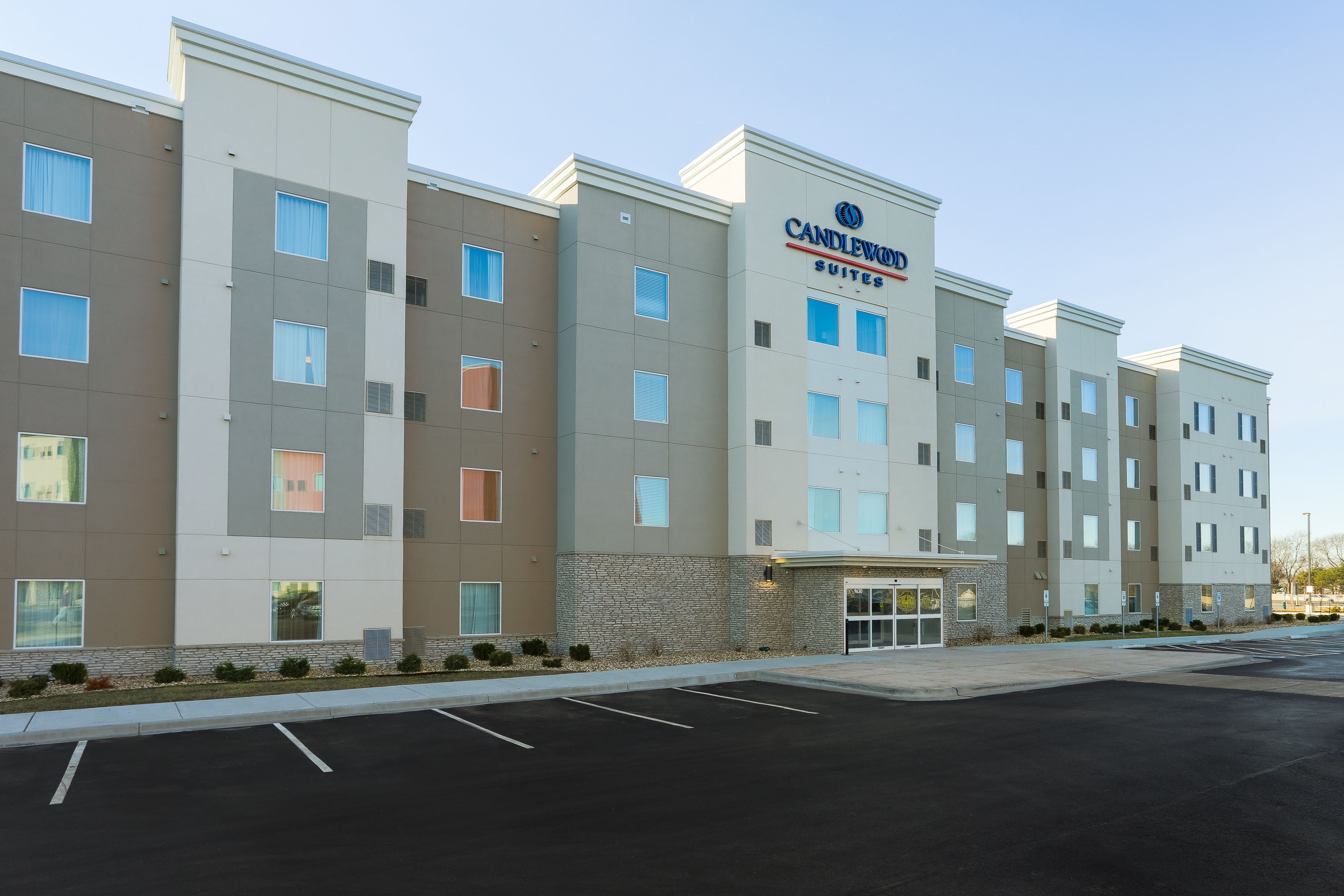 Candlewood suites outlet pillows