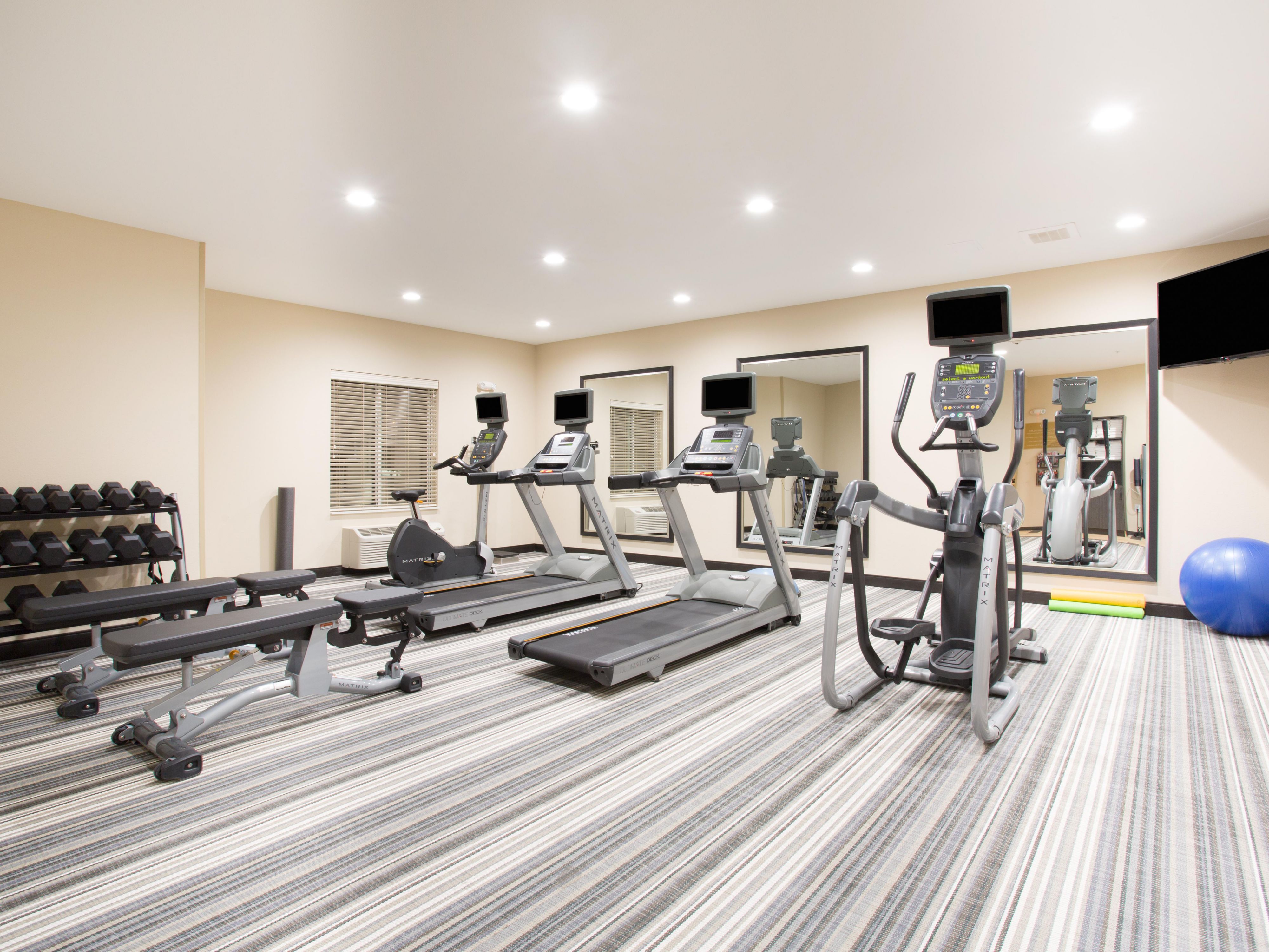 24 hour Fitness Center for Candlewood Suites Hotel in Longmont, CO