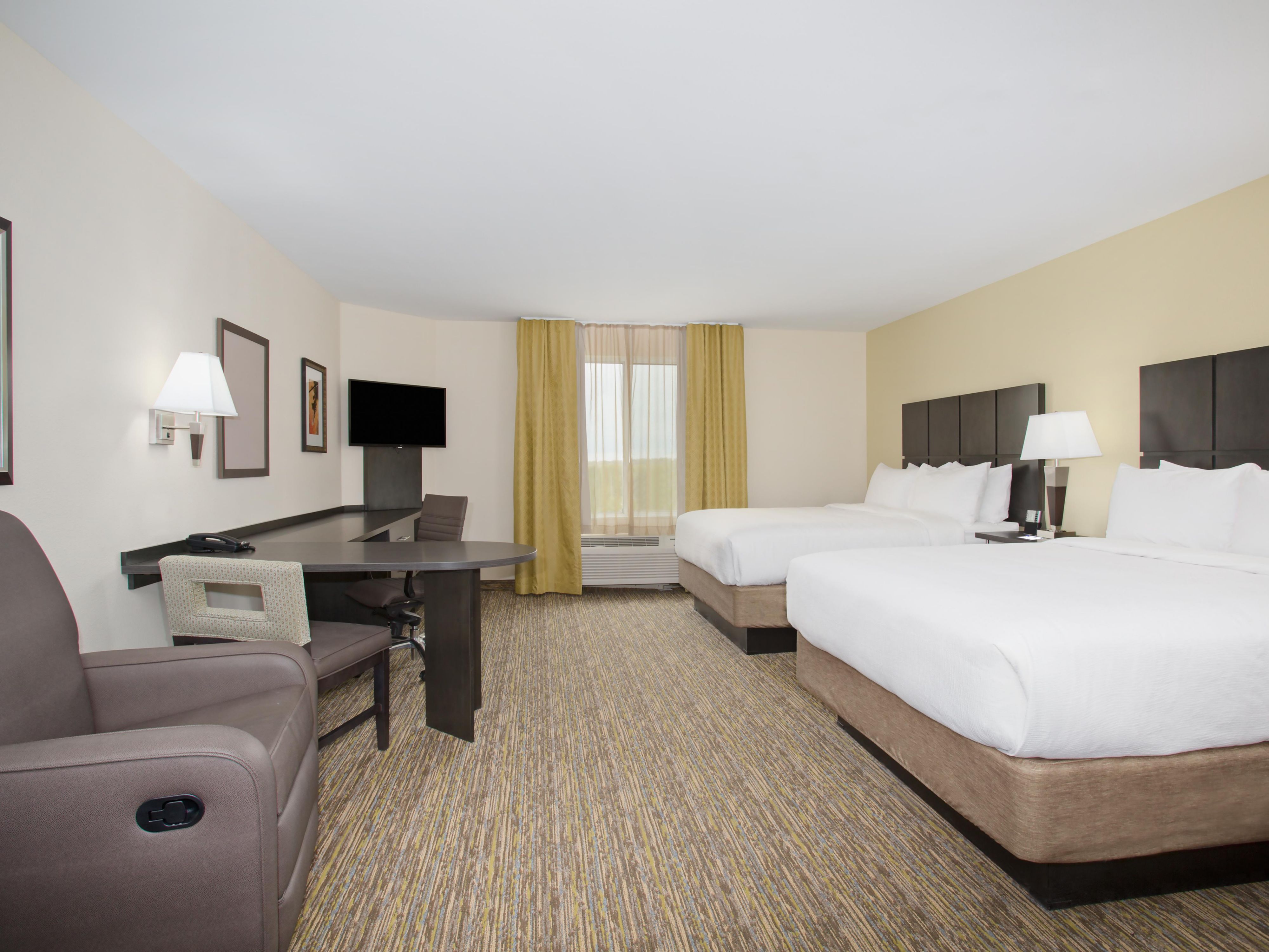 Comfortable Two Queen Studio Suite - Candlewood Suites Longmont