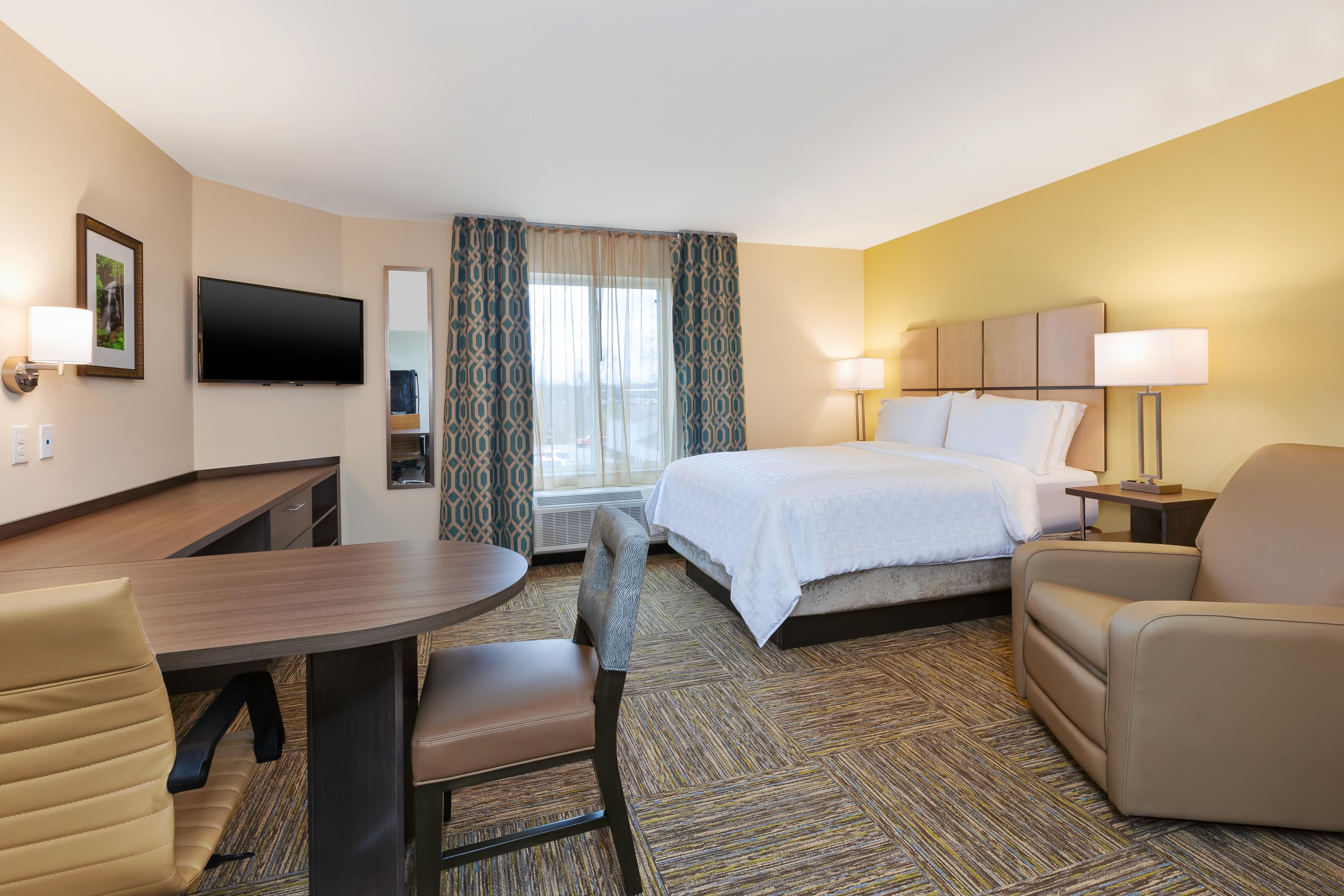 Hotel in Louisville, KY | Candlewood Suites Louisville - NE