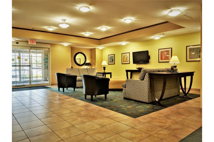 Candlewood Suites Macon