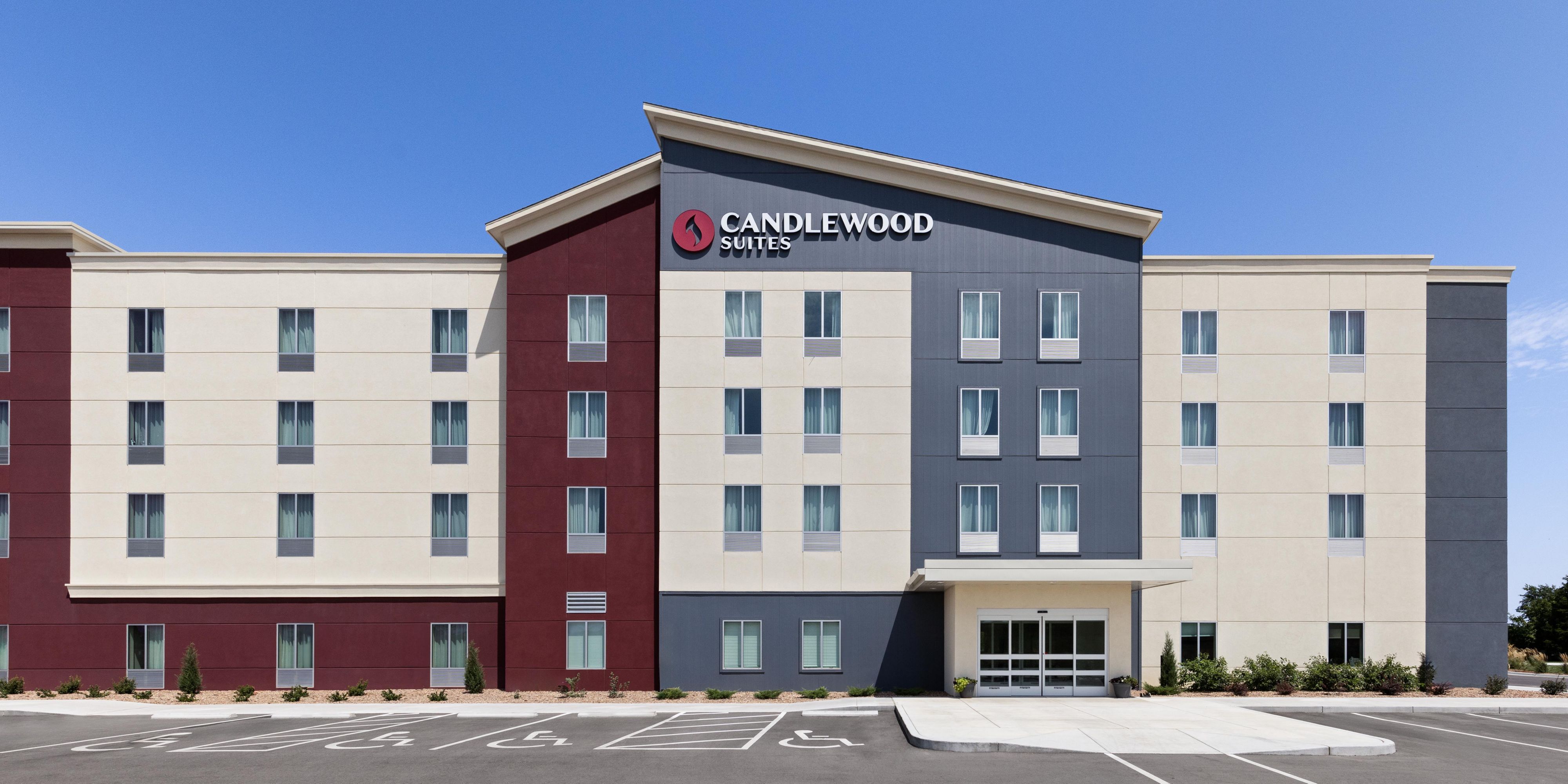 Candlewood Suites McPherson