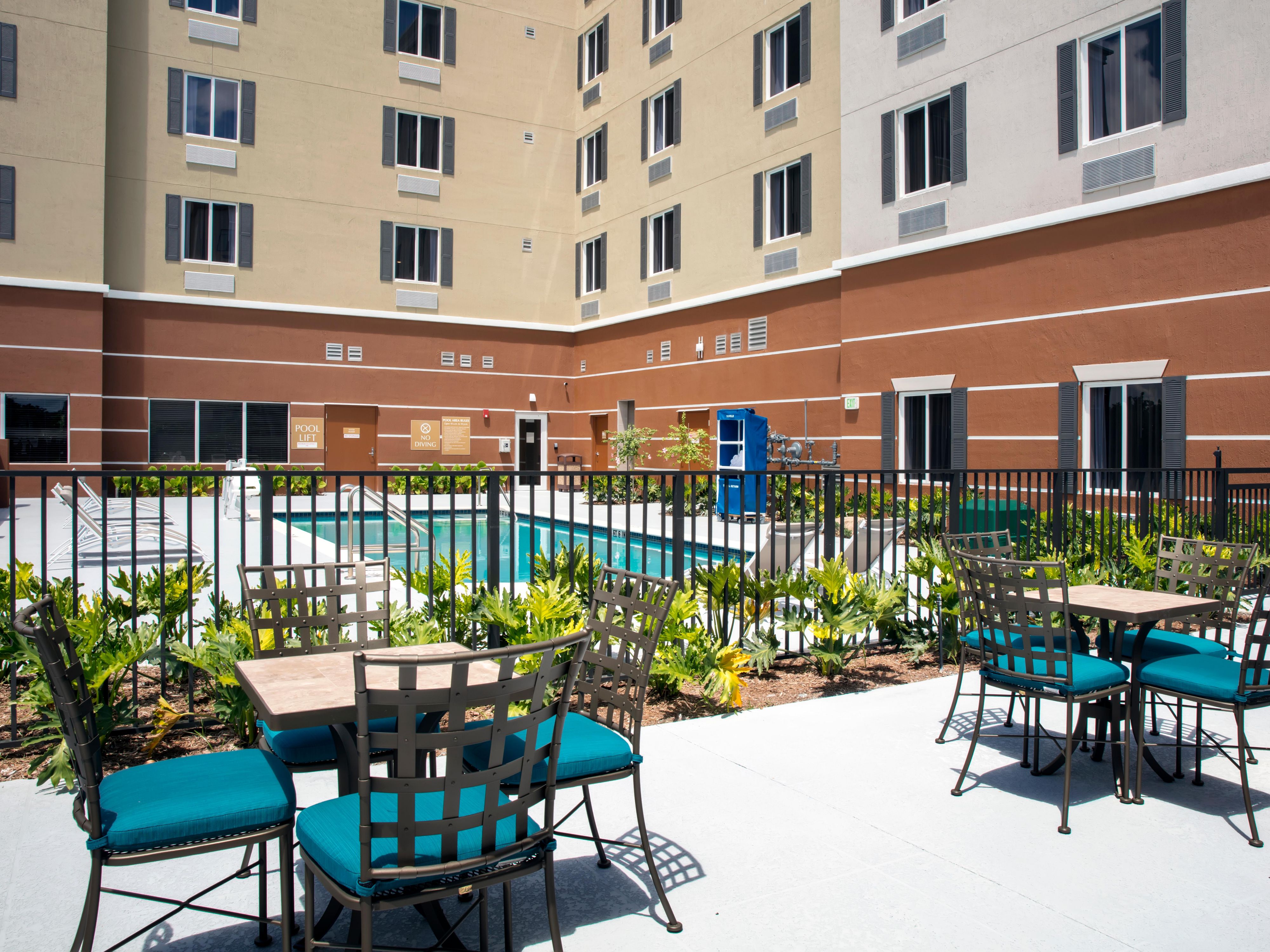Guest patio ...  relax and enjoy the sun.