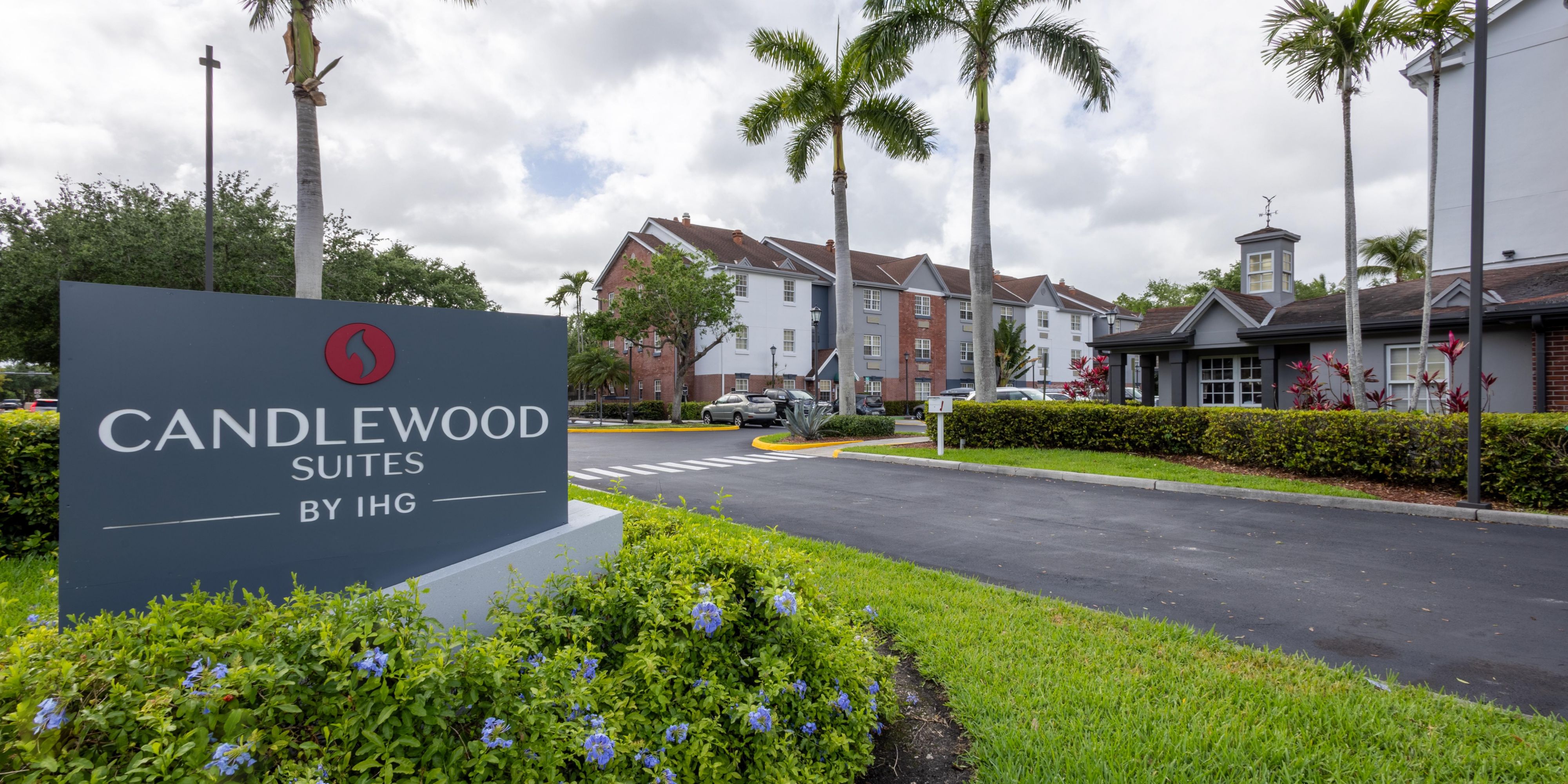 Candlewood Suites Miami Lakes