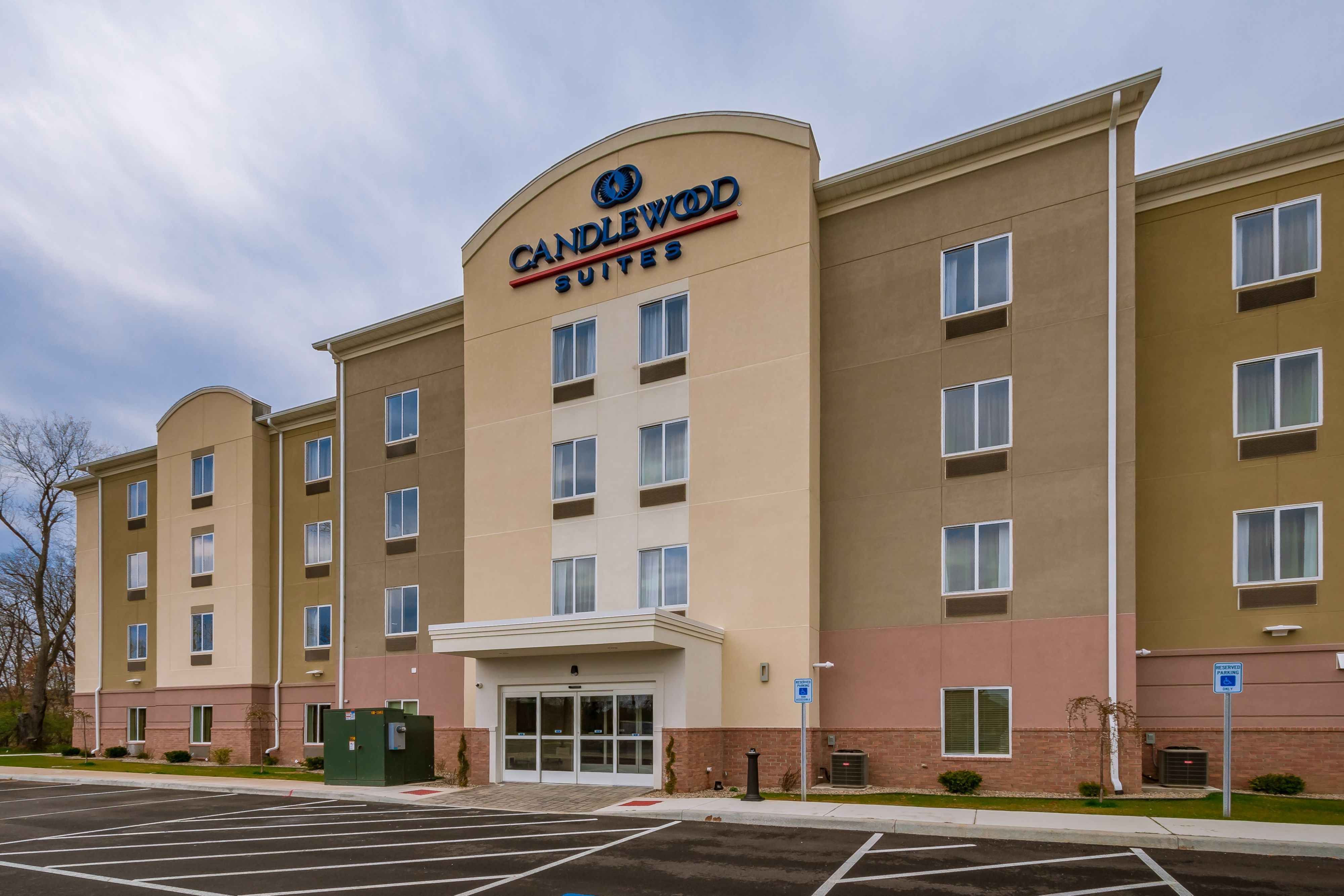 hotels in mishawaka indiana with jacuzzi