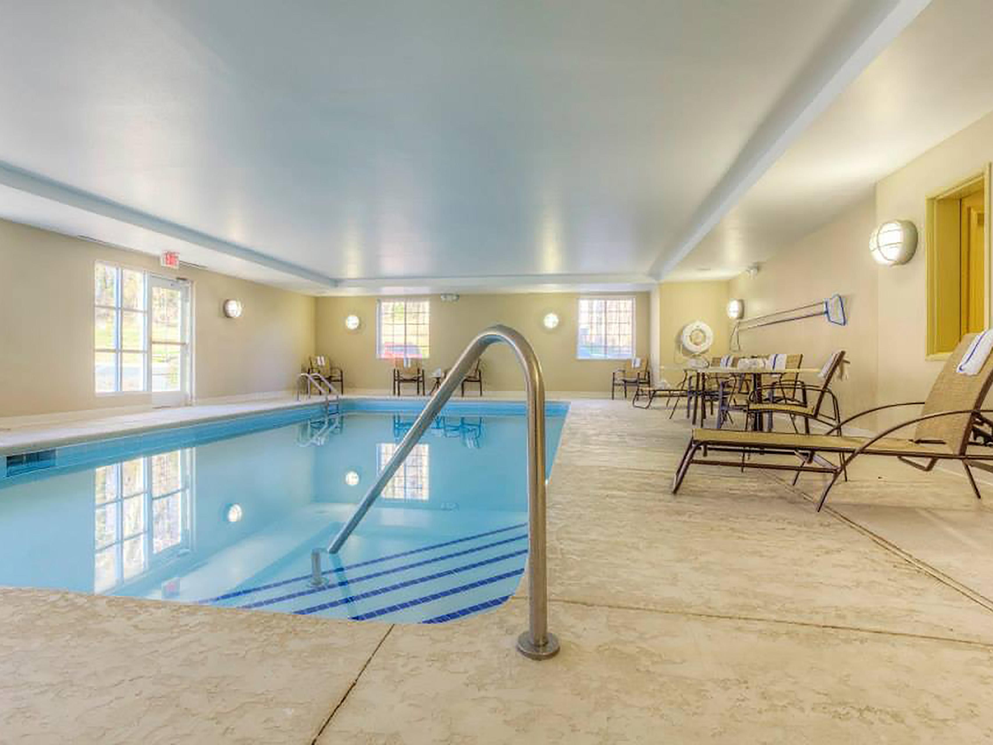 Our sparkling saltwater pool awaits to refresh your senses. Whether you're looking to unwind after a day of work or keep up with your fitness routine, our inviting pool is the perfect place. Take a refreshing swim or simply enjoy a moment of tranquility by the water.