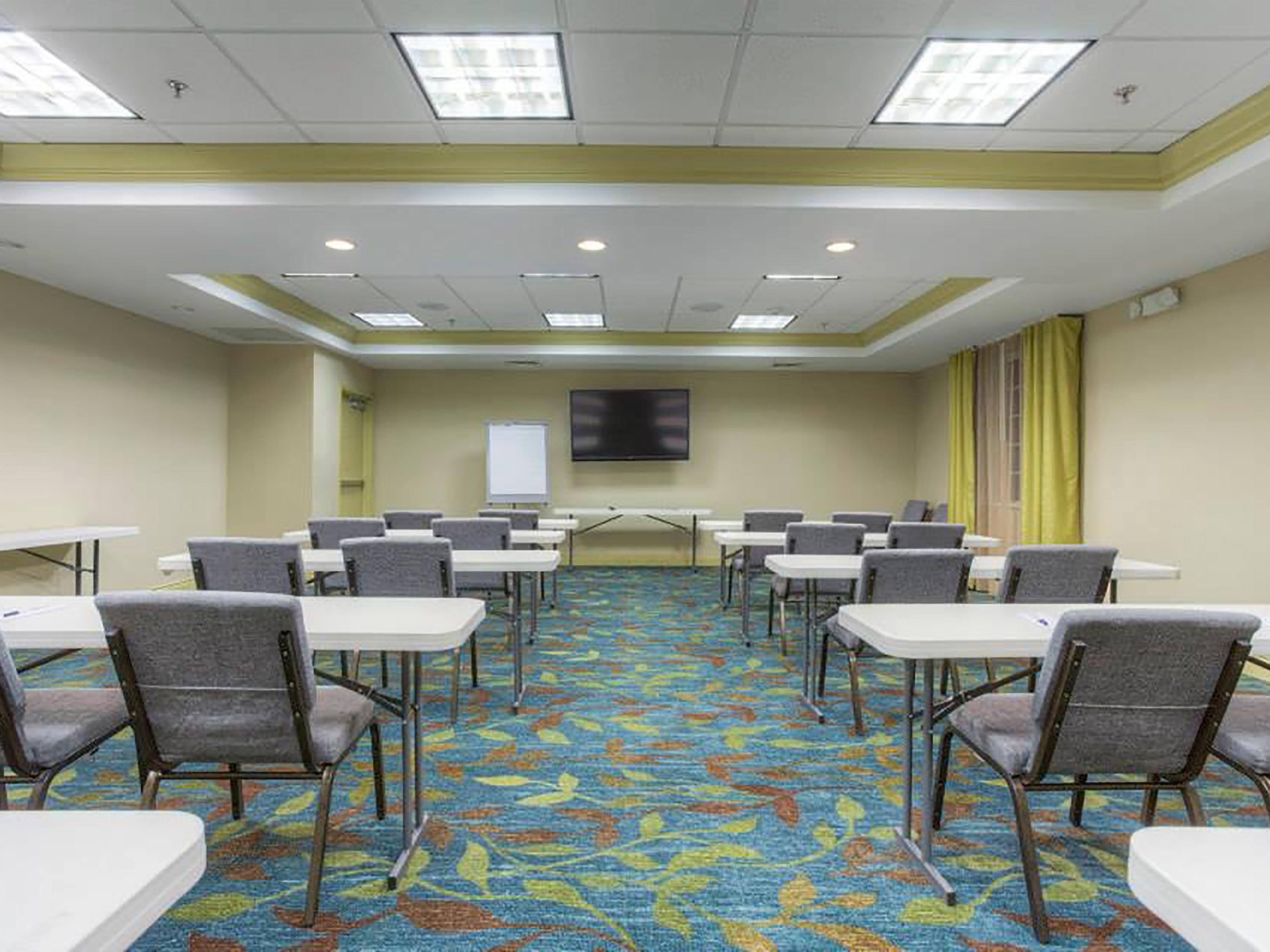 Elevate your meetings and events at our hotel, where exceptional service meets versatile spaces. Our dedicated meeting space ensures your event is a resounding success. With a flexible meeting room and prime location we offer convenience for both local and out-of-town attendees.