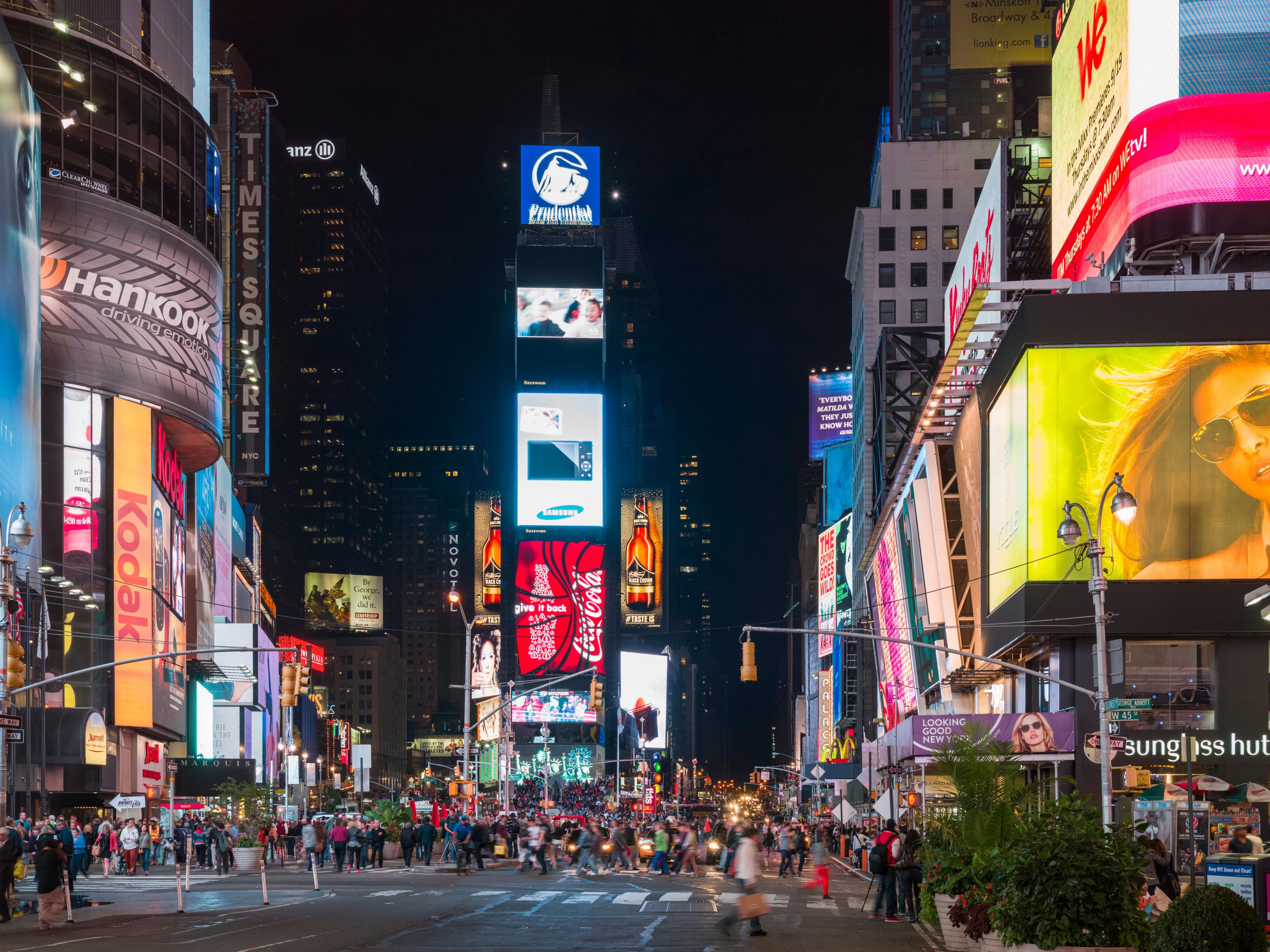 Our Candlewood Suites hotel in Midtown is surrounded by popular local attractions including Times Square and Central Park.