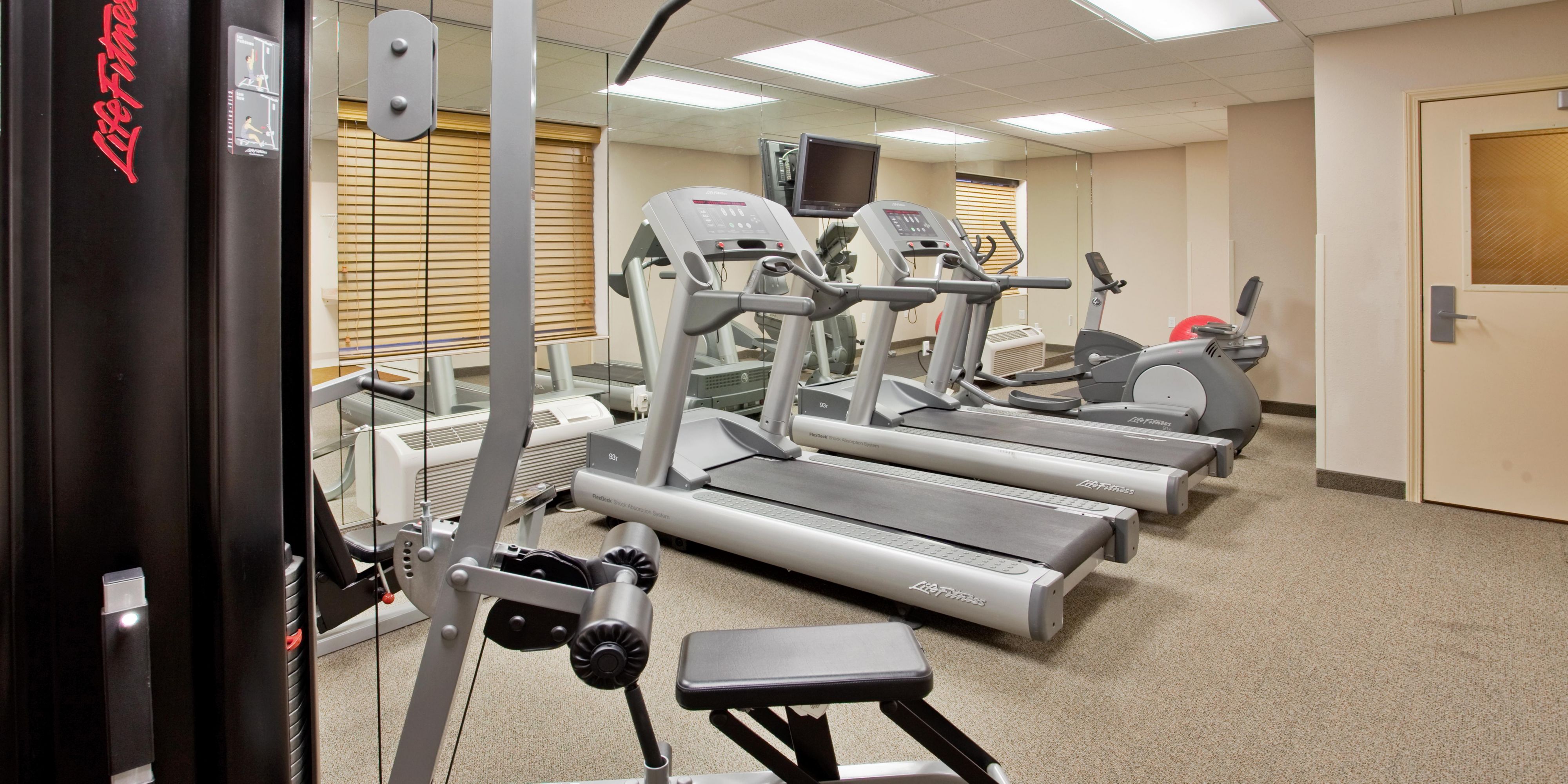 Candlewood Suites Ofallon Il St Louis Area Ofallon Hotel With Full Kitchens Free Internet