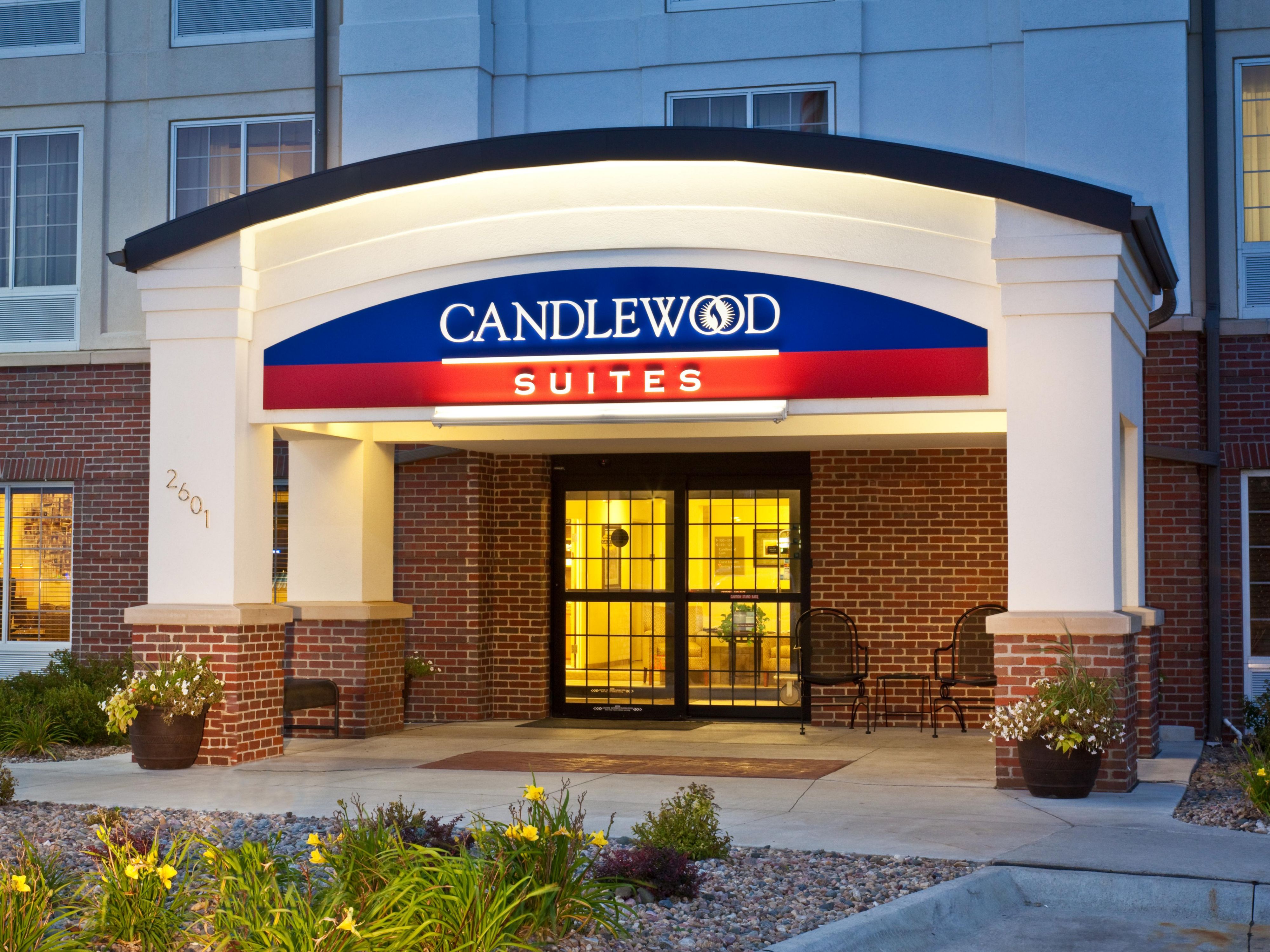 Candlewood Suites Omaha Hotels | Omaha Airport | Amenities