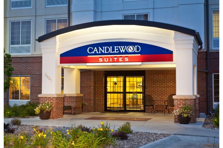 Candlewood Suites Omaha Airport