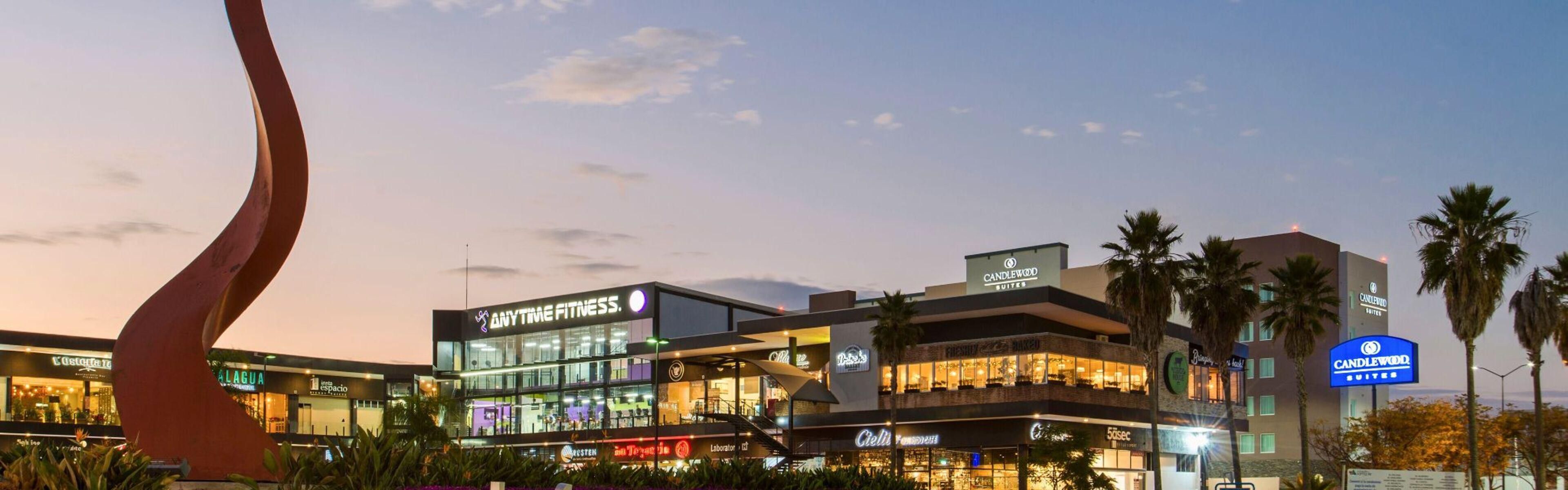 Santa Fe Juriquilla, with shopping centers and natural areas