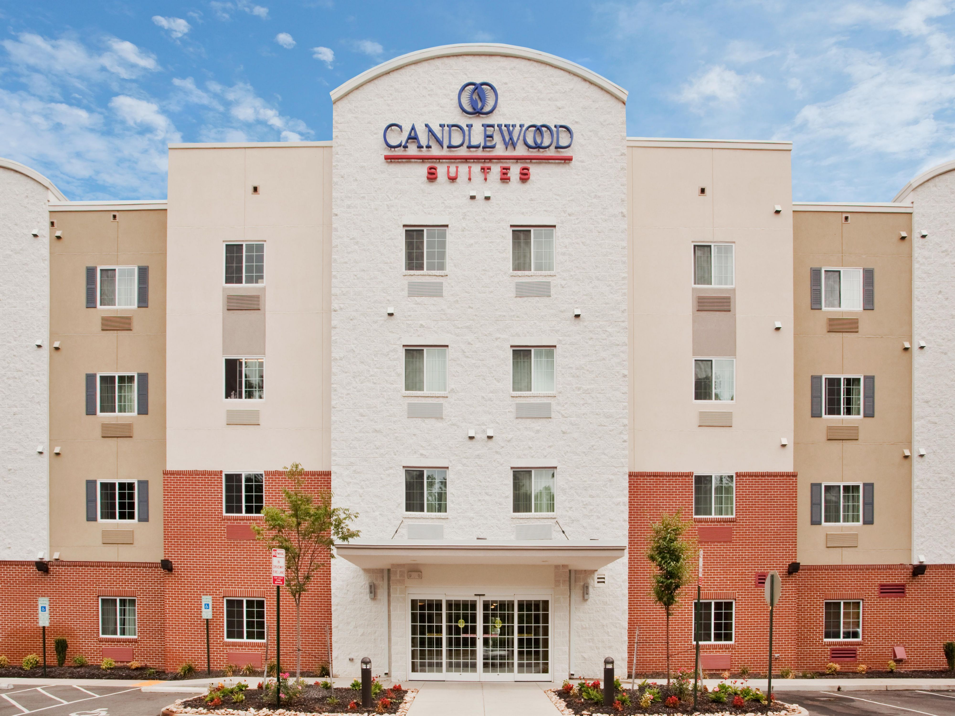 cheap pet friendly hotels richmond va