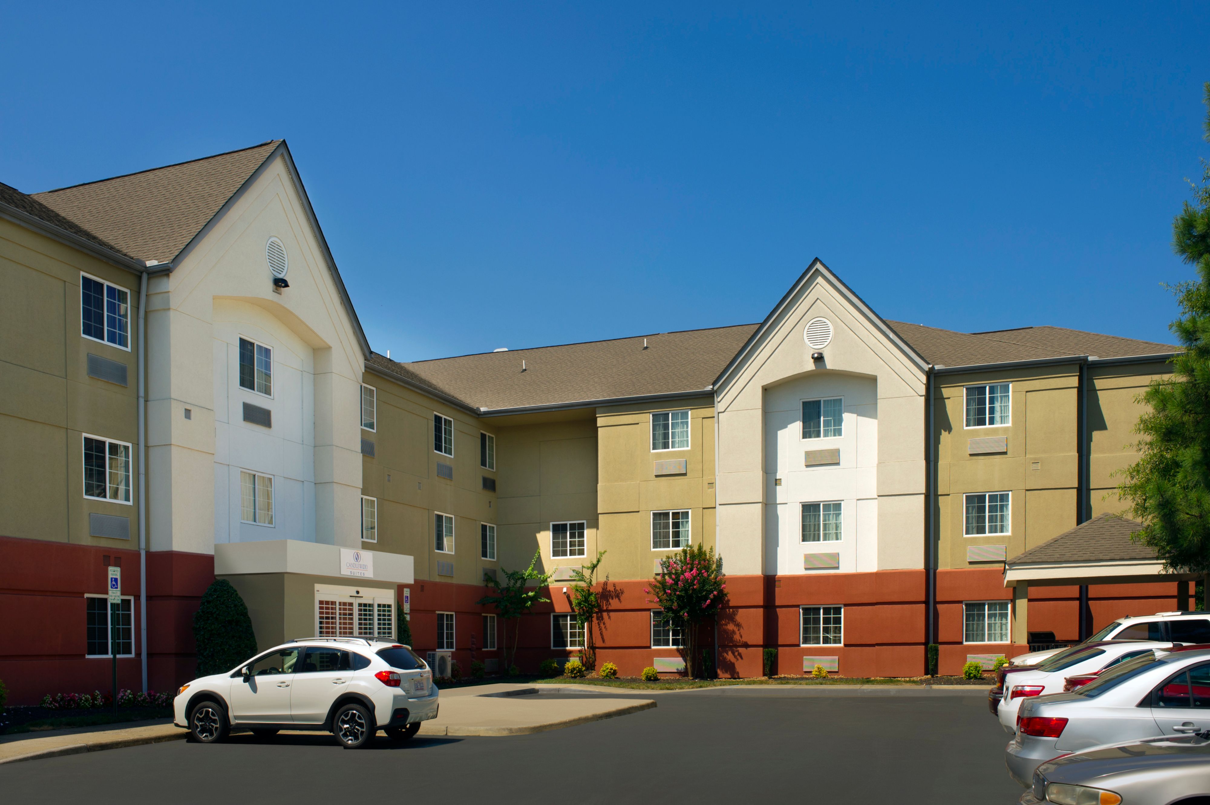 hotels in richmond va near i-95 north