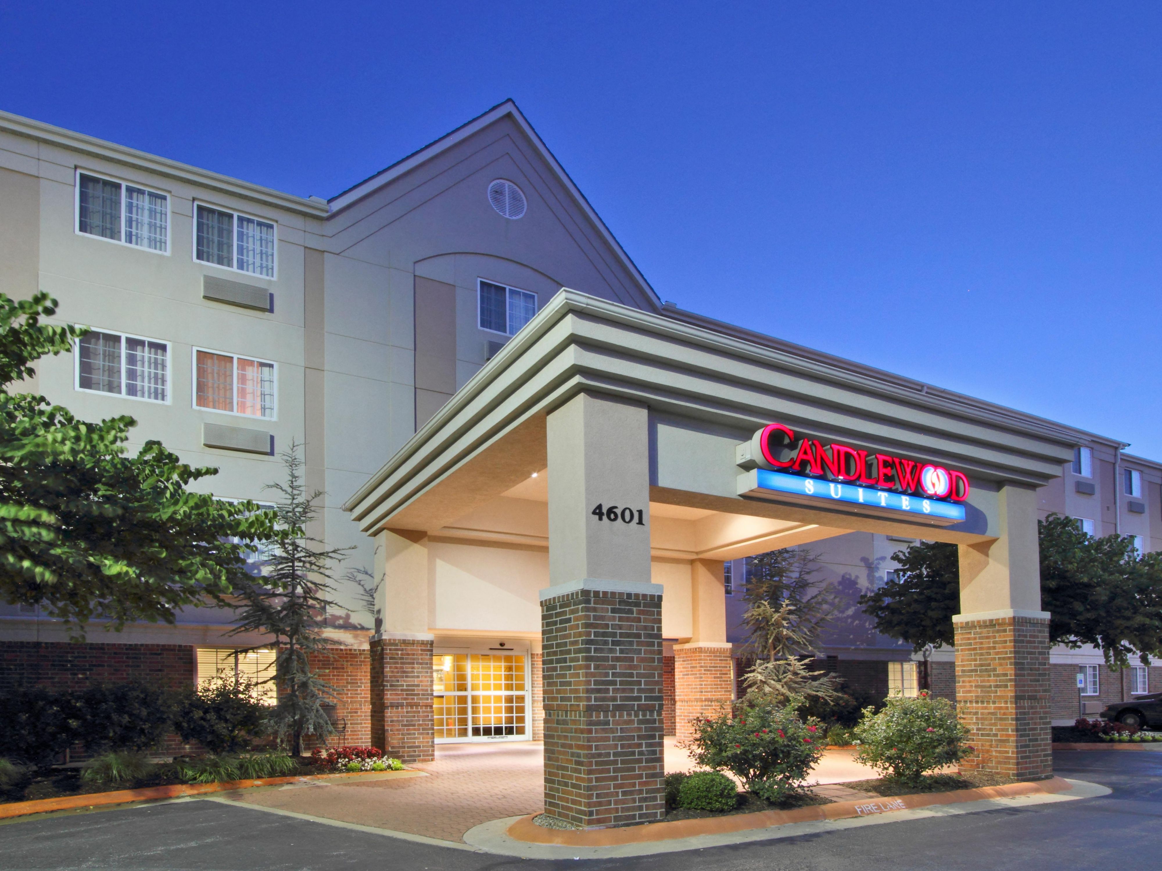 Pet Friendly Hotel Rogers AR | Candlewood Suites Rogers/Bentonville