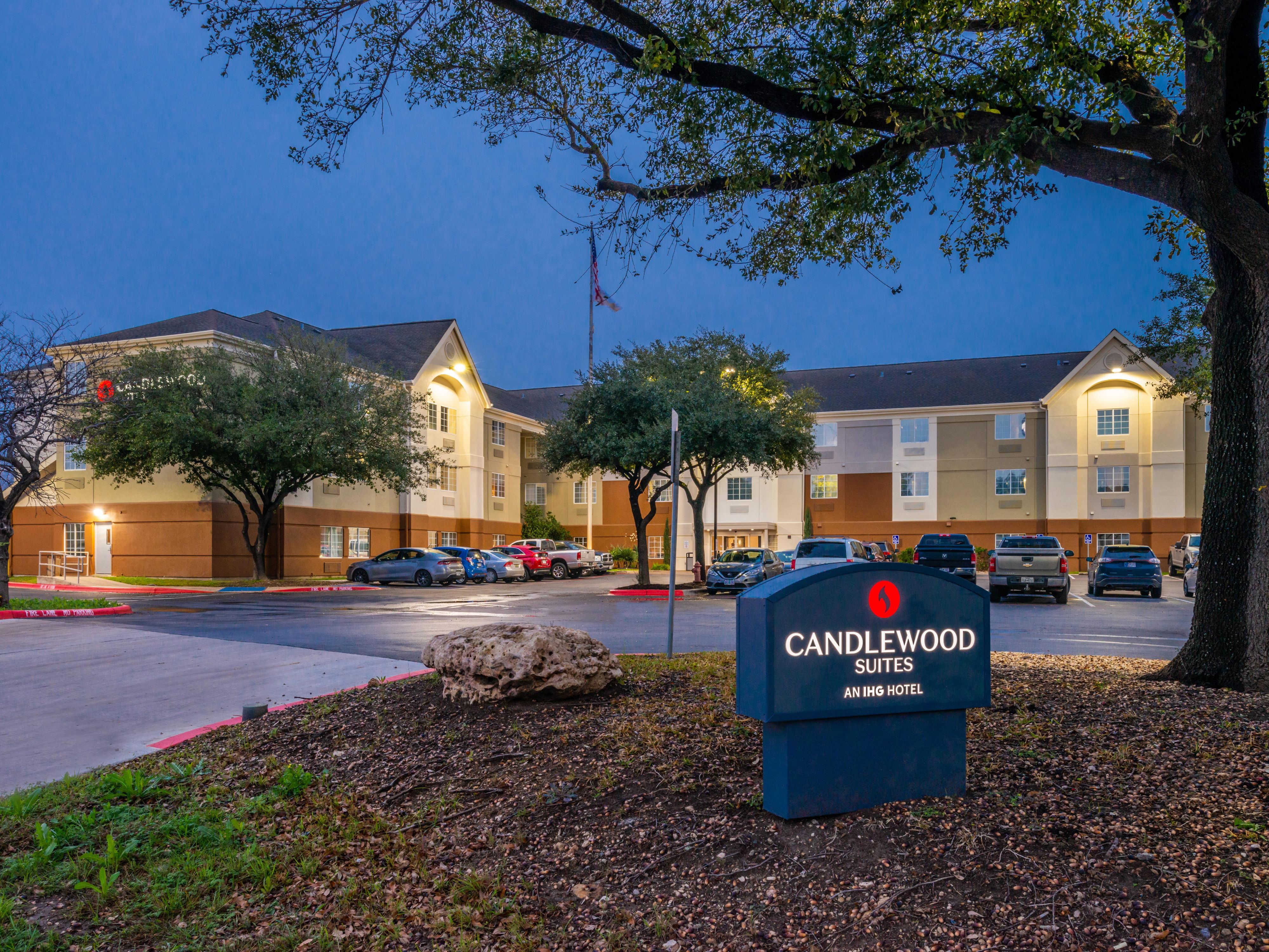 Pet Friendly Hotels Round Rock TX | Candlewood Suites Austin-Round Rock