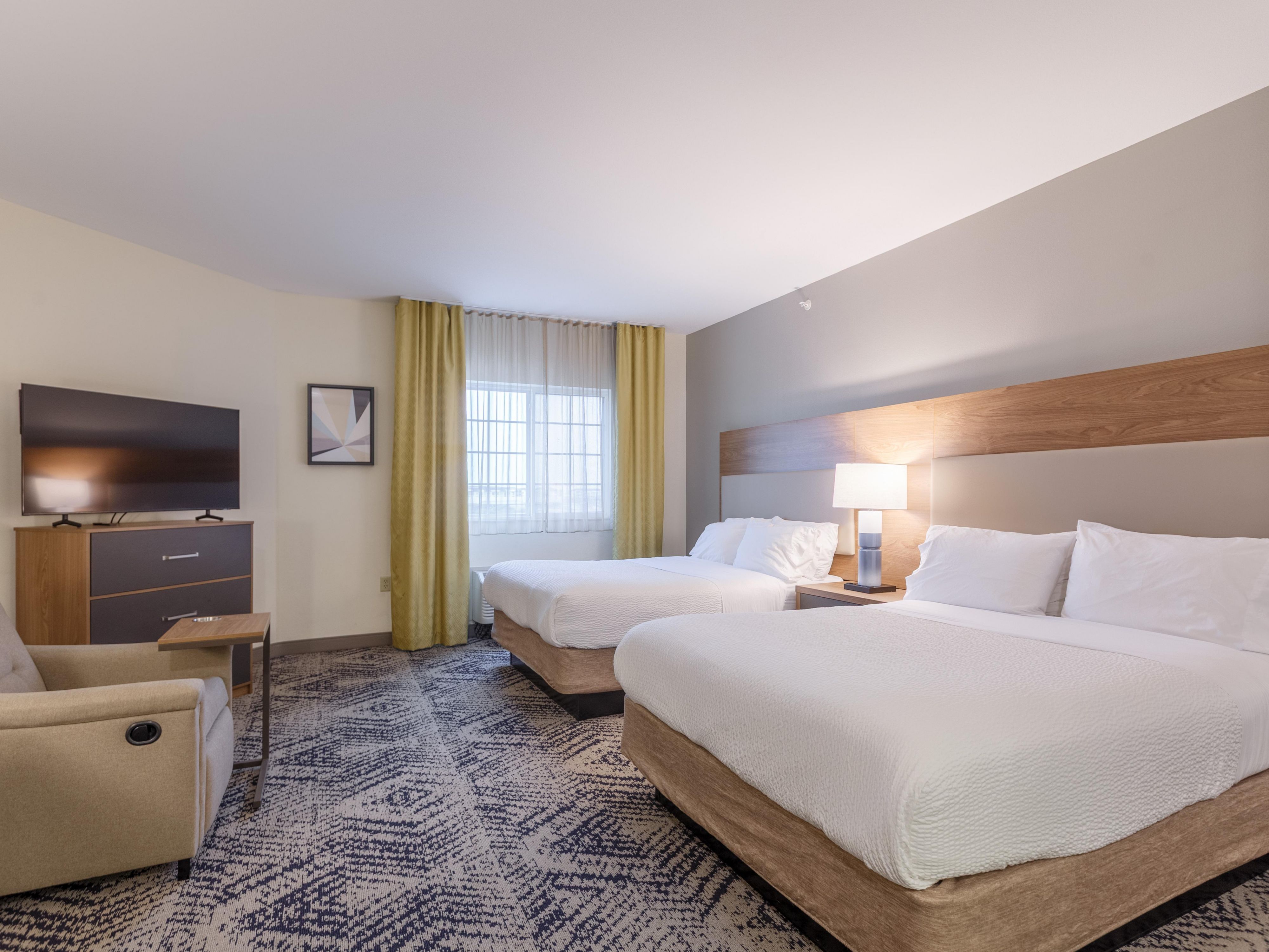 2 Queen Bedroom Studio Suite