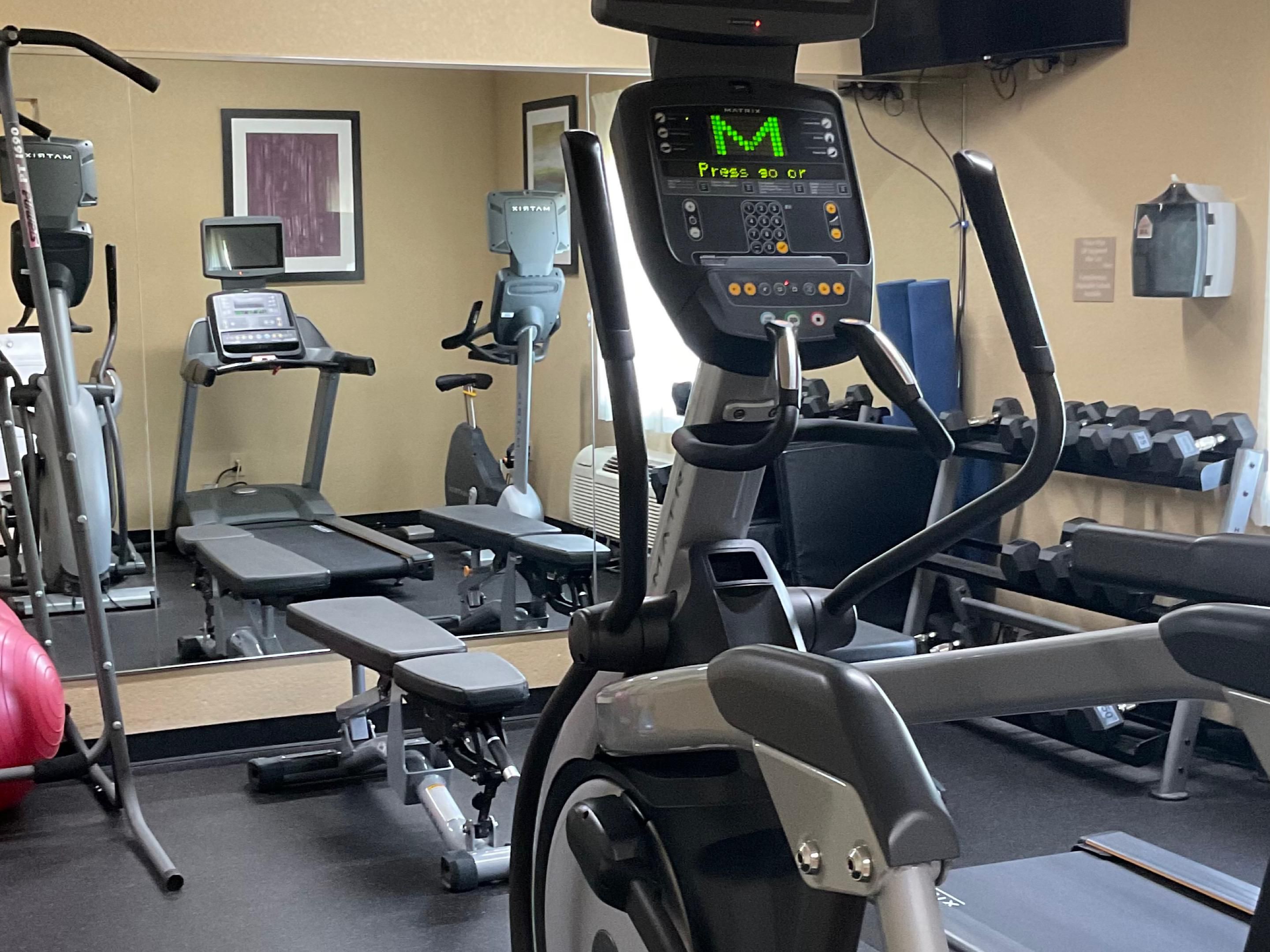 Fit travelers don’t miss a beat! Our complimentary Fitness Center at Candlewood Suites, St. Robert, has everything you need—treadmills, ellipticals, free weights, and a stationary bike. Whether you’re squeezing in a quick sweat or going all out, we’ve got the gear to keep you moving!