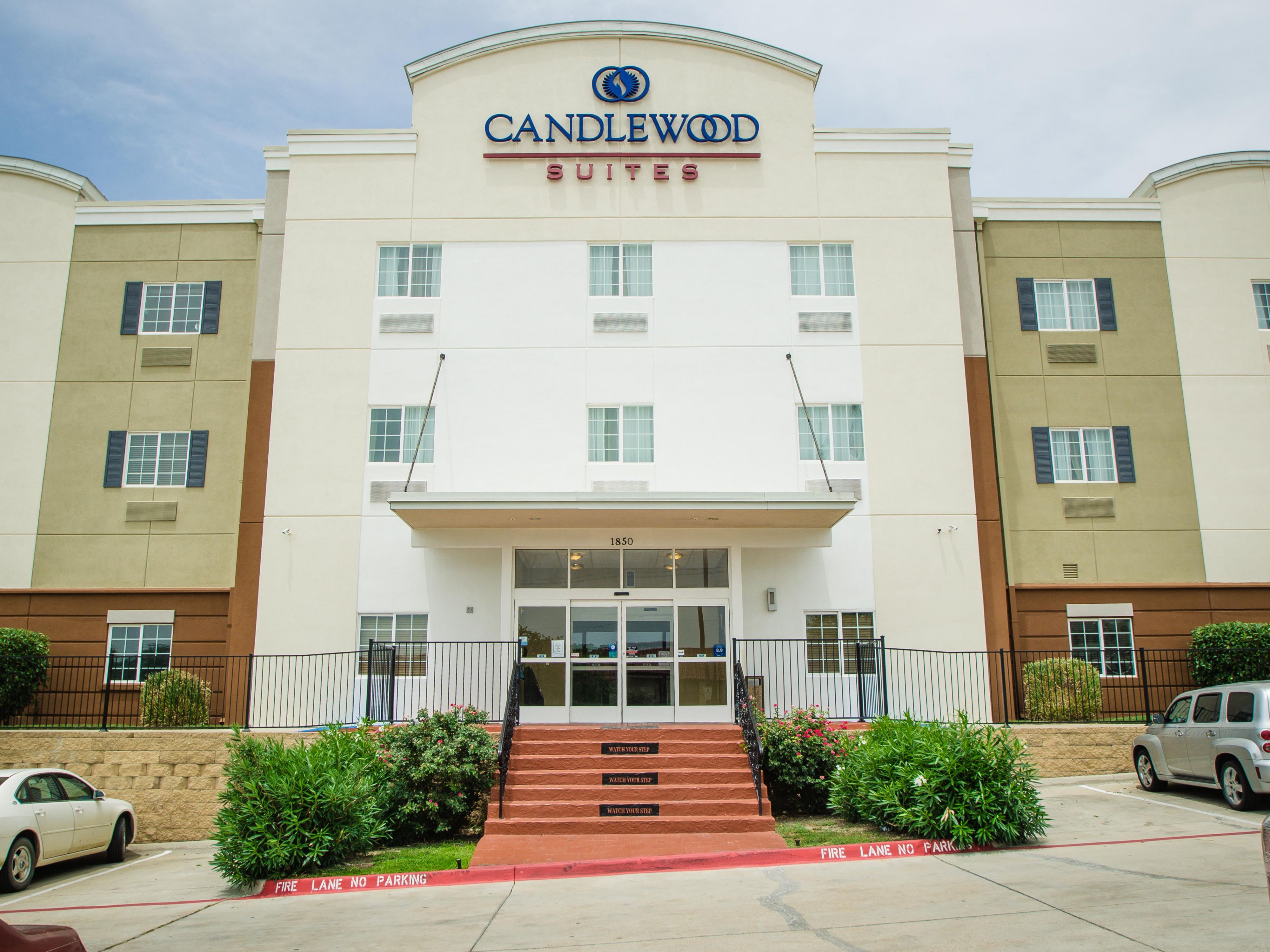 Stay close to UMHB, Baylor Scott & White, and Bell County Expo! Our roomy, comfy spaces are perfect for corporate travelers and families and feel just like home. Whether you’re here for work or fun, you’ll love the convenience and cozy vibe.