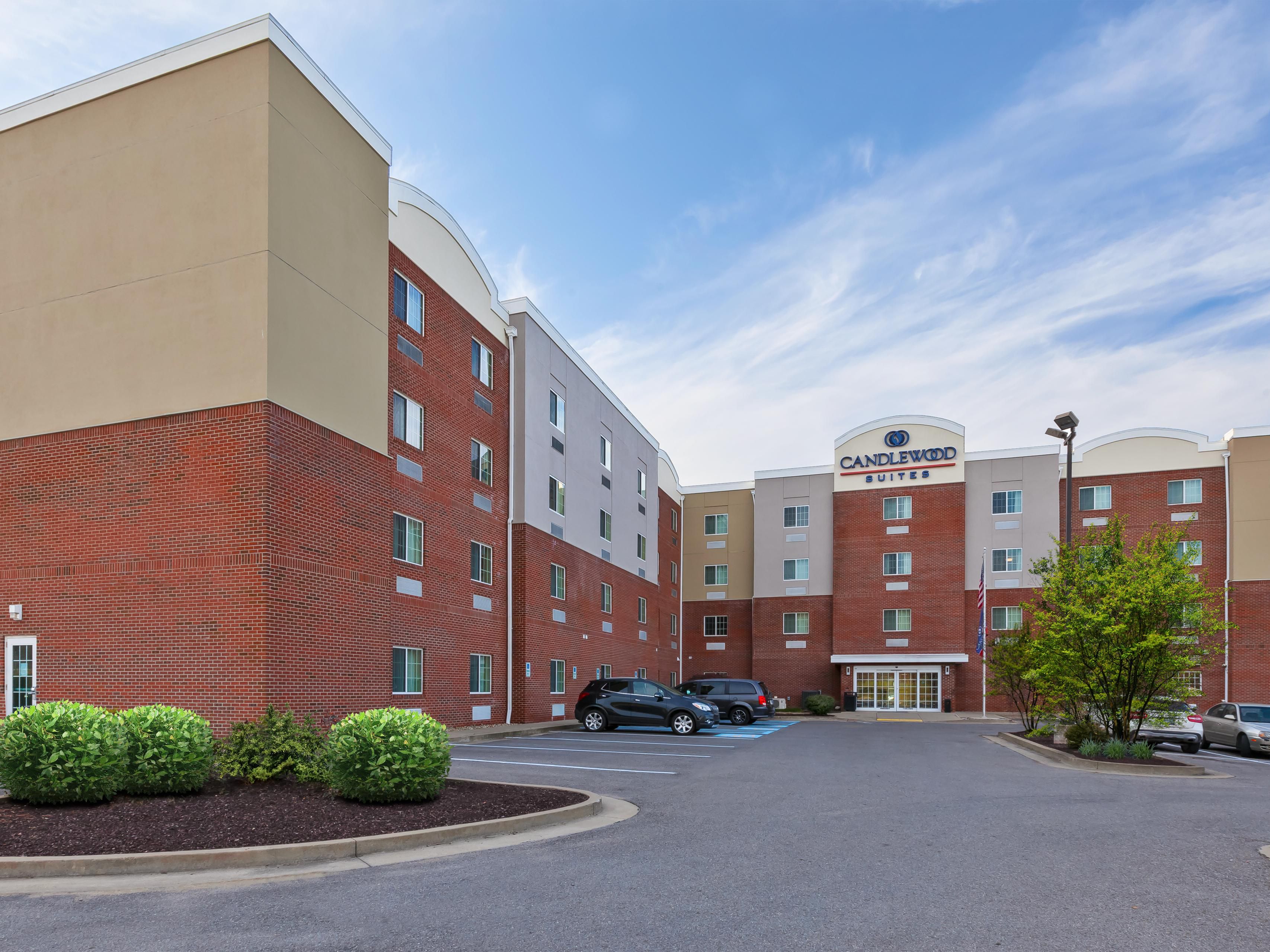 Extended Stay Hotels in Washington, PA | Candlewood Suites Washington North