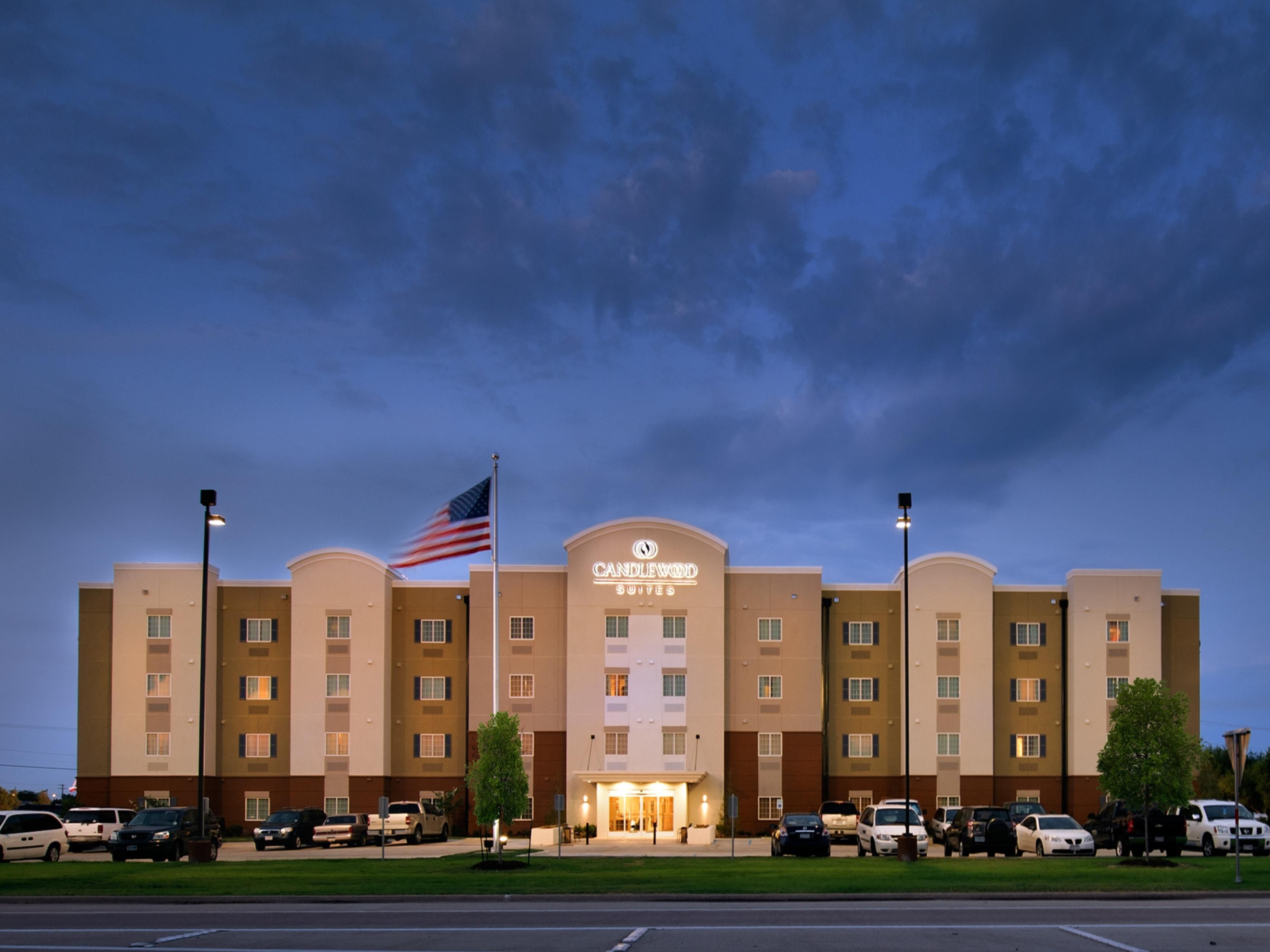 Arlington Hotels  Top 68 Hotels in Arlington, Texas by IHG