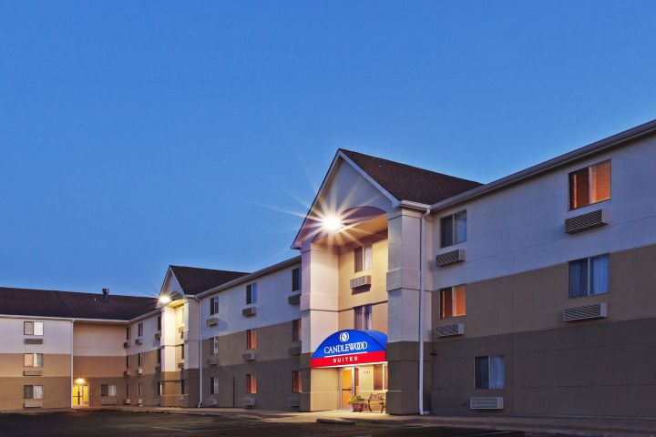 Candlewood Suites Wichita-Northeast
