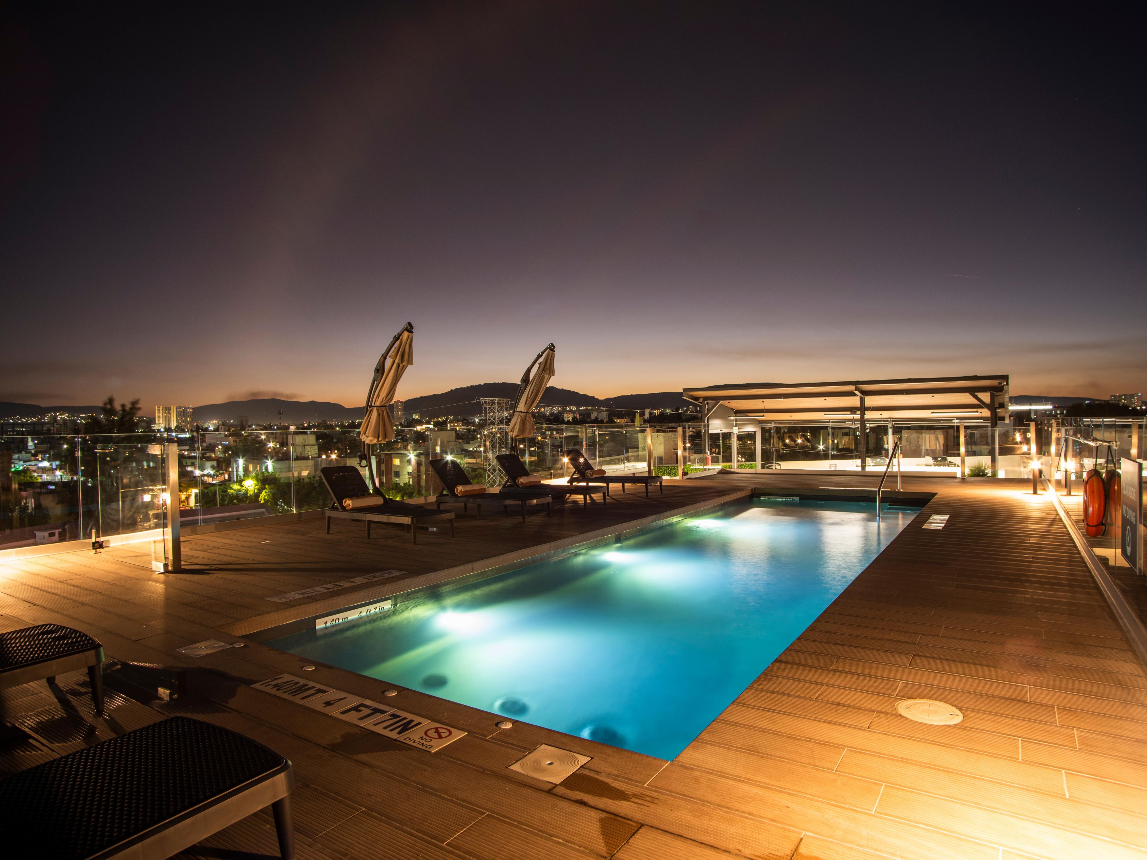 Candlewood Guadalajara: your perfect Jalisco stay with pool.