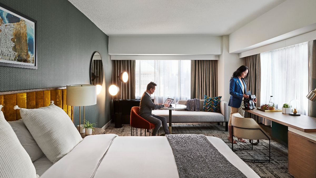 Relax in our downtown Chicago hotel rooms at voco Chicago Downtown