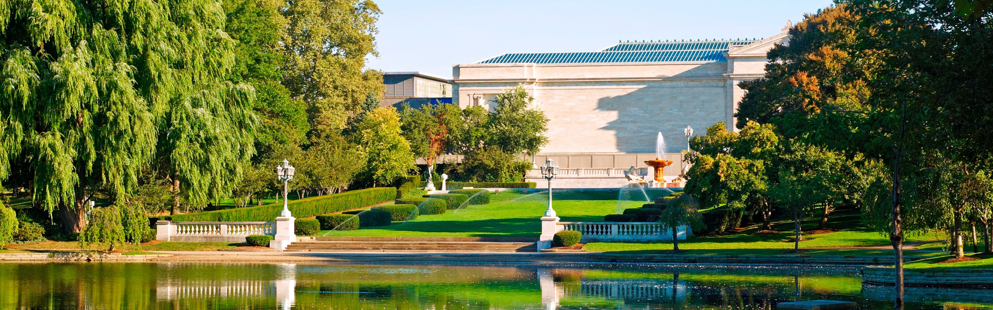 Cleveland Museum of Art overlooking a reflecting pond.