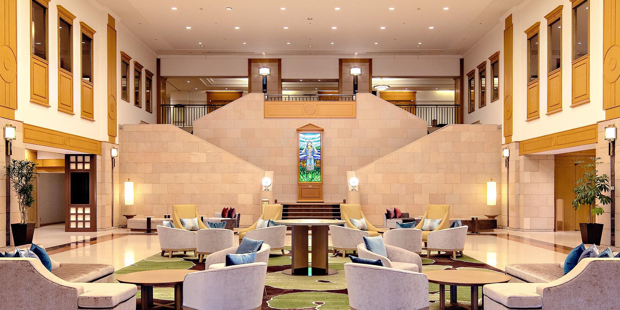$hotelInfo.mediaDetails.welcomePhotos.primaryPhoto.caption}