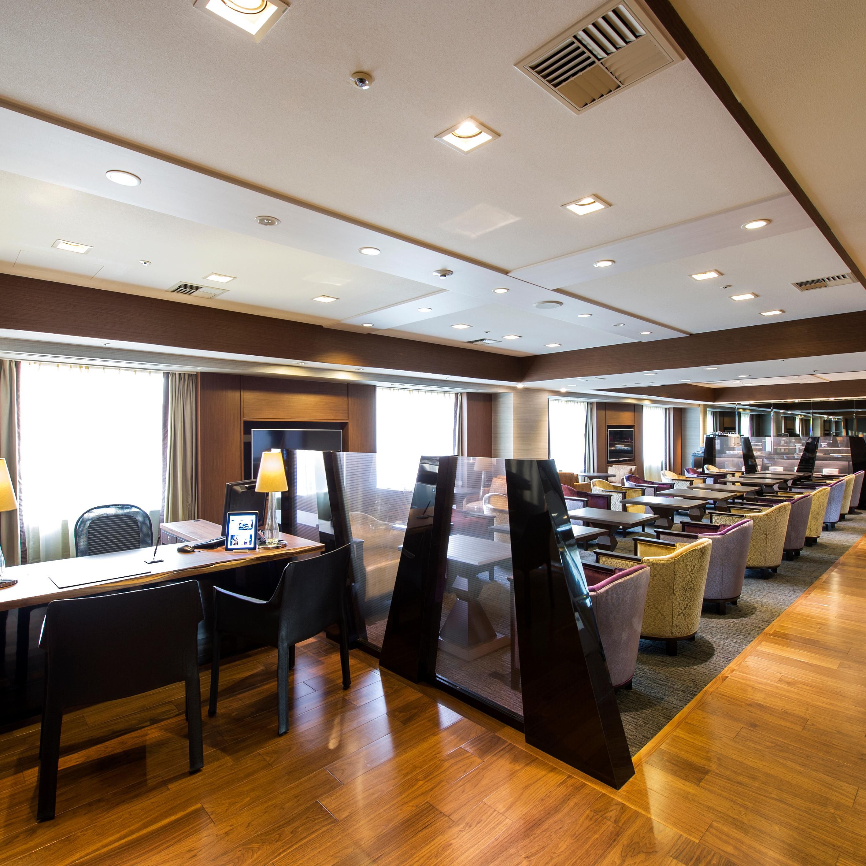 Club Lounge is exclusively for the guests staying on Club Floor.