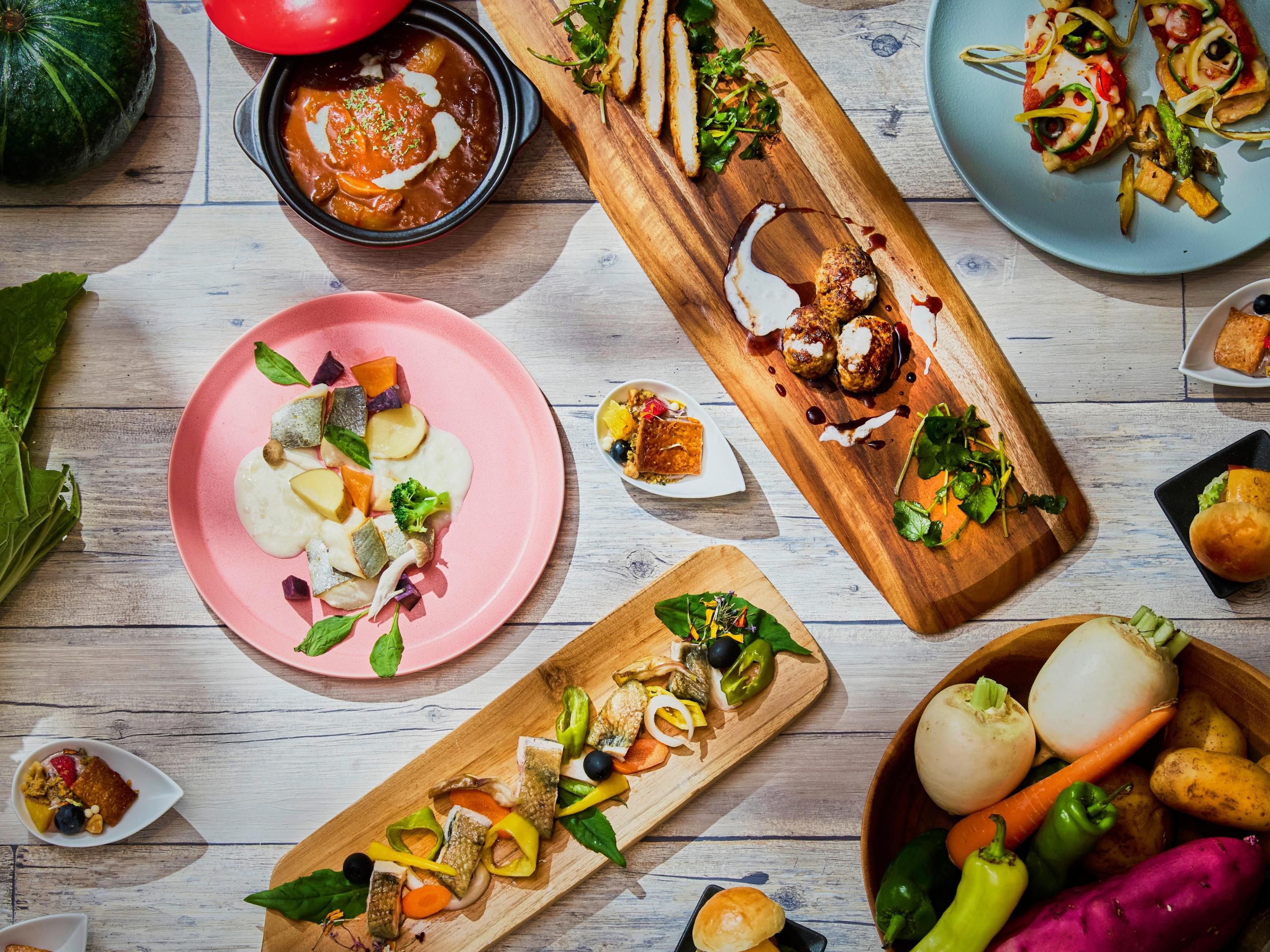 Cascade Dining is currently hosting the "with NOTO Fair 2025," supporting the future of the region by using carefully cultivated ingredients in Noto. We offer our signature menu, "NOTO 7-Star," throughout the year, showcasing the rich blessings of Noto. Enjoy the full charm of Noto at Cascade Dining and spend a heartwarming moment with us.