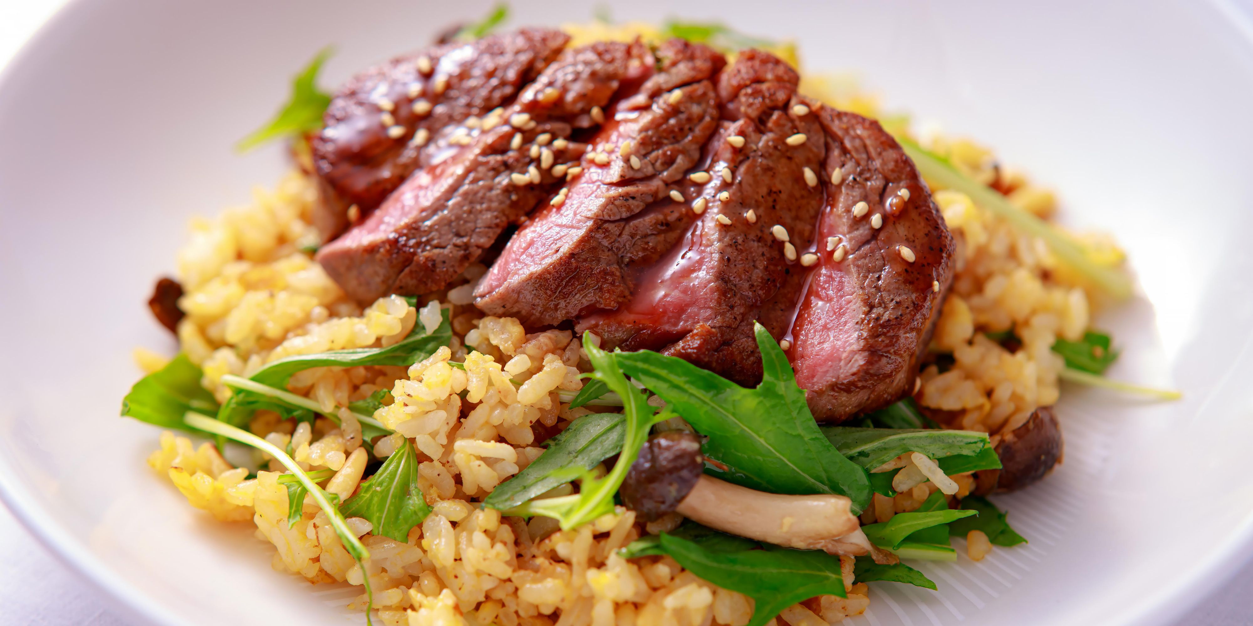 beef fillet steak with garlic rice