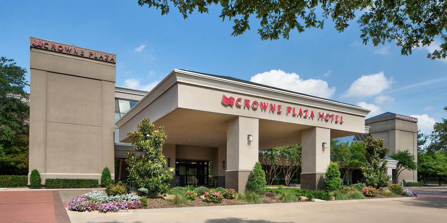 Addison, TX Hotels near Galleria Dallas Crowne Plaza