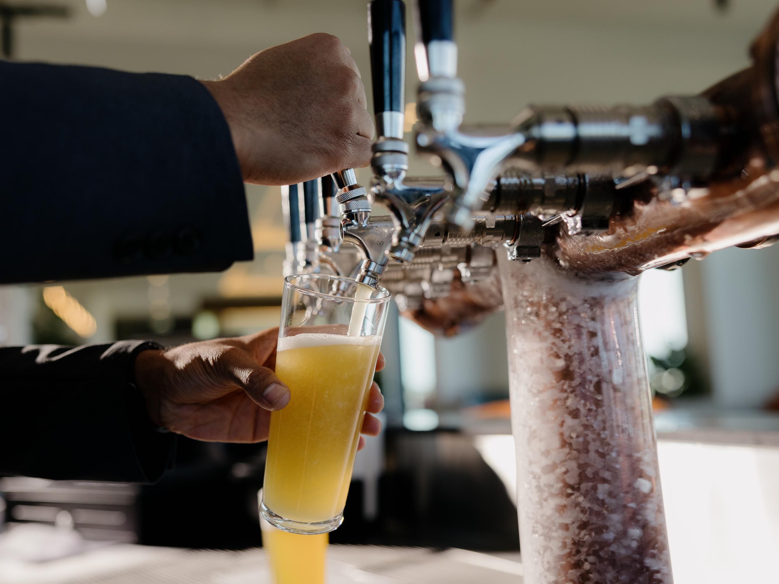 Raise your glass to the happiest hours of the day at our Daily Happy Hour, from 4 to 6 pm in Aviator Bar Mawson Lakes. Our Mawson Lakes hotel, restaurant and bar is northern Adelaide's favourite destination to unwind after a busy day. Enjoy small bites to eat with a selection of hand picked beverages included in our Happy Hour.