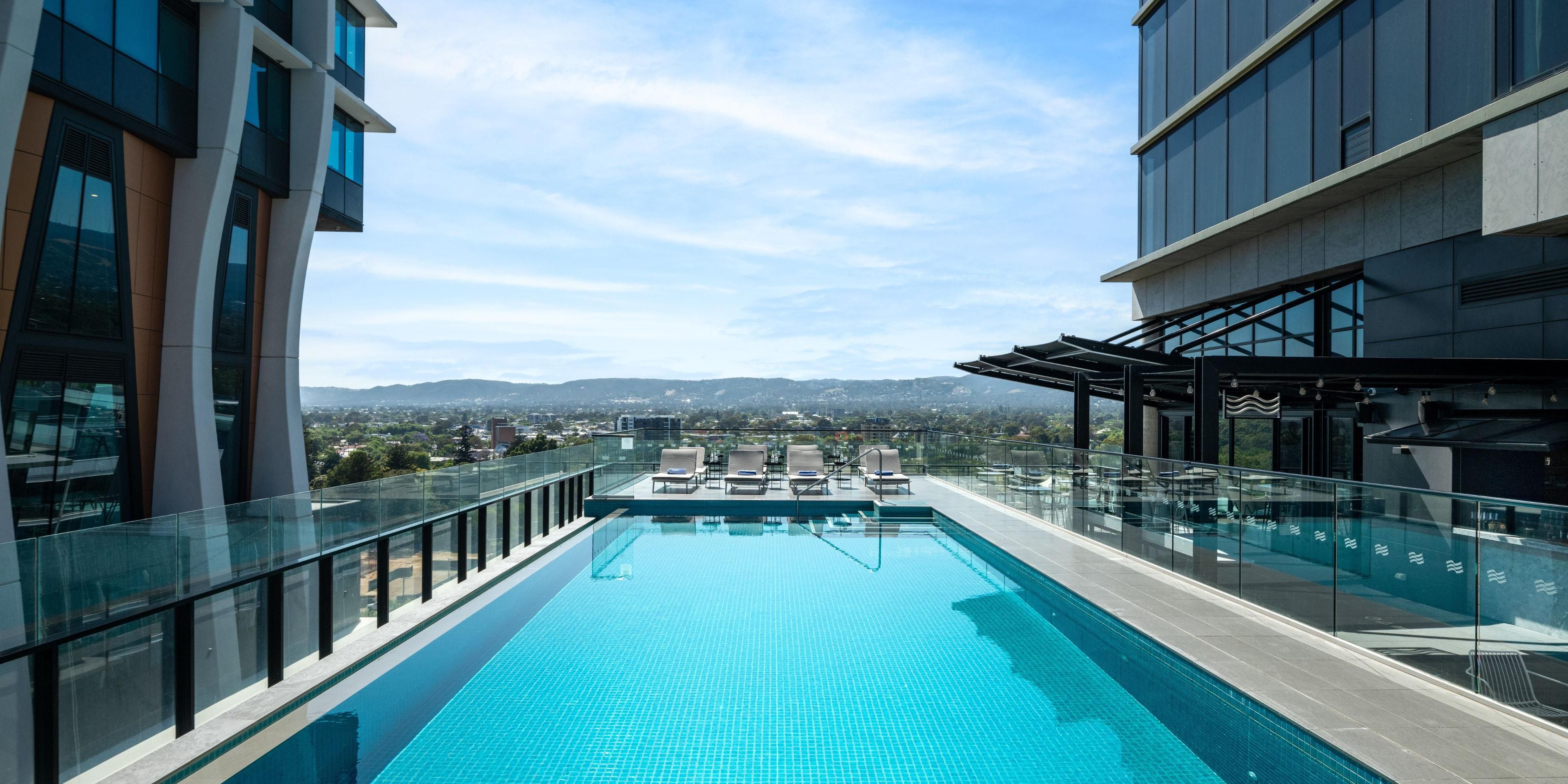 $hotelInfo.mediaDetails.welcomePhotos.primaryPhoto.caption}