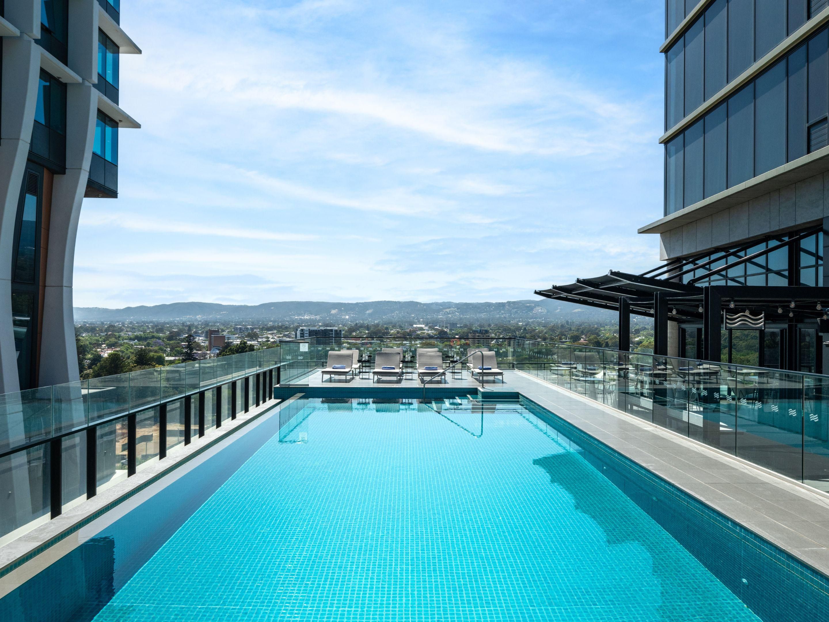 Enjoy panoramic views over Adelaide's CBD, Adelaide Oval and the Adelaide Hills, all from the heated infinity from level 10 of Crowne Plaza Adelaide.