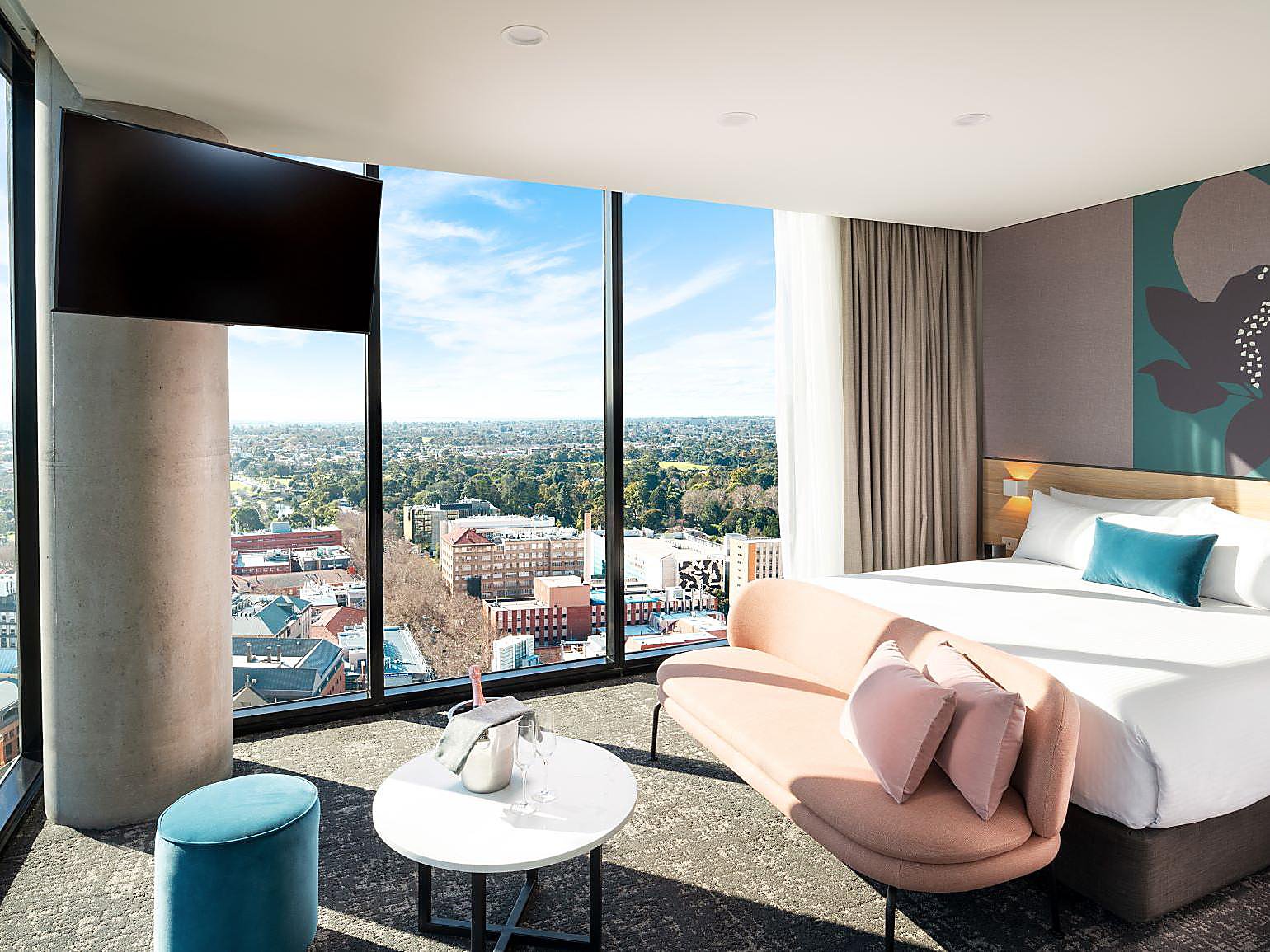 Crowne Plaza Adelaide Disabled Accessible Rooms Facilities