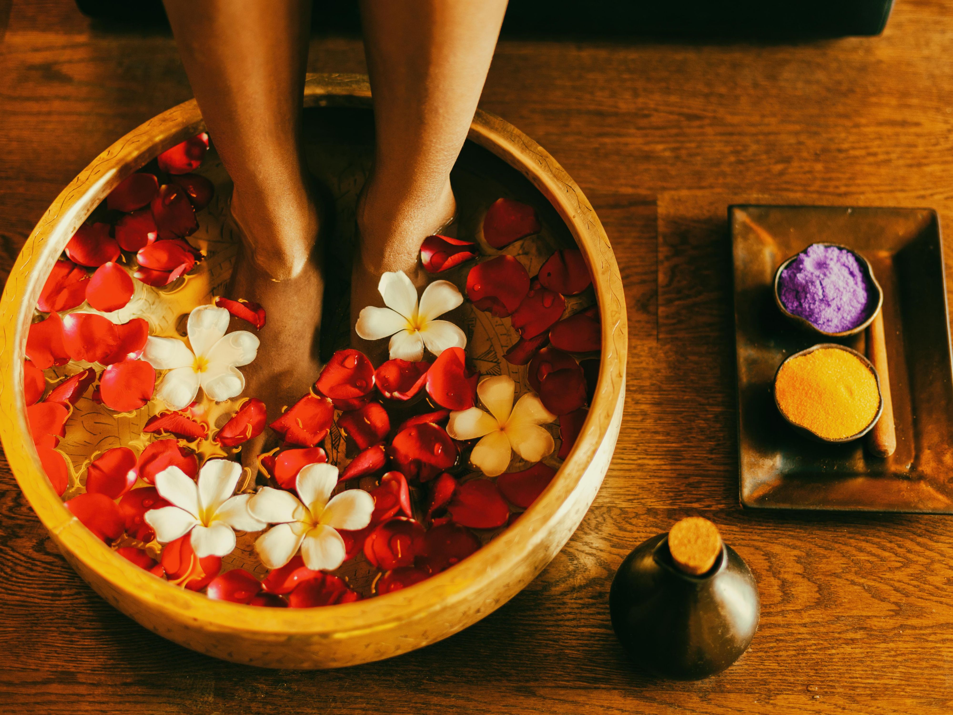 Unwind and refresh yourself from daily hustle with a wide range of wellness therapies at Dravya Spa.