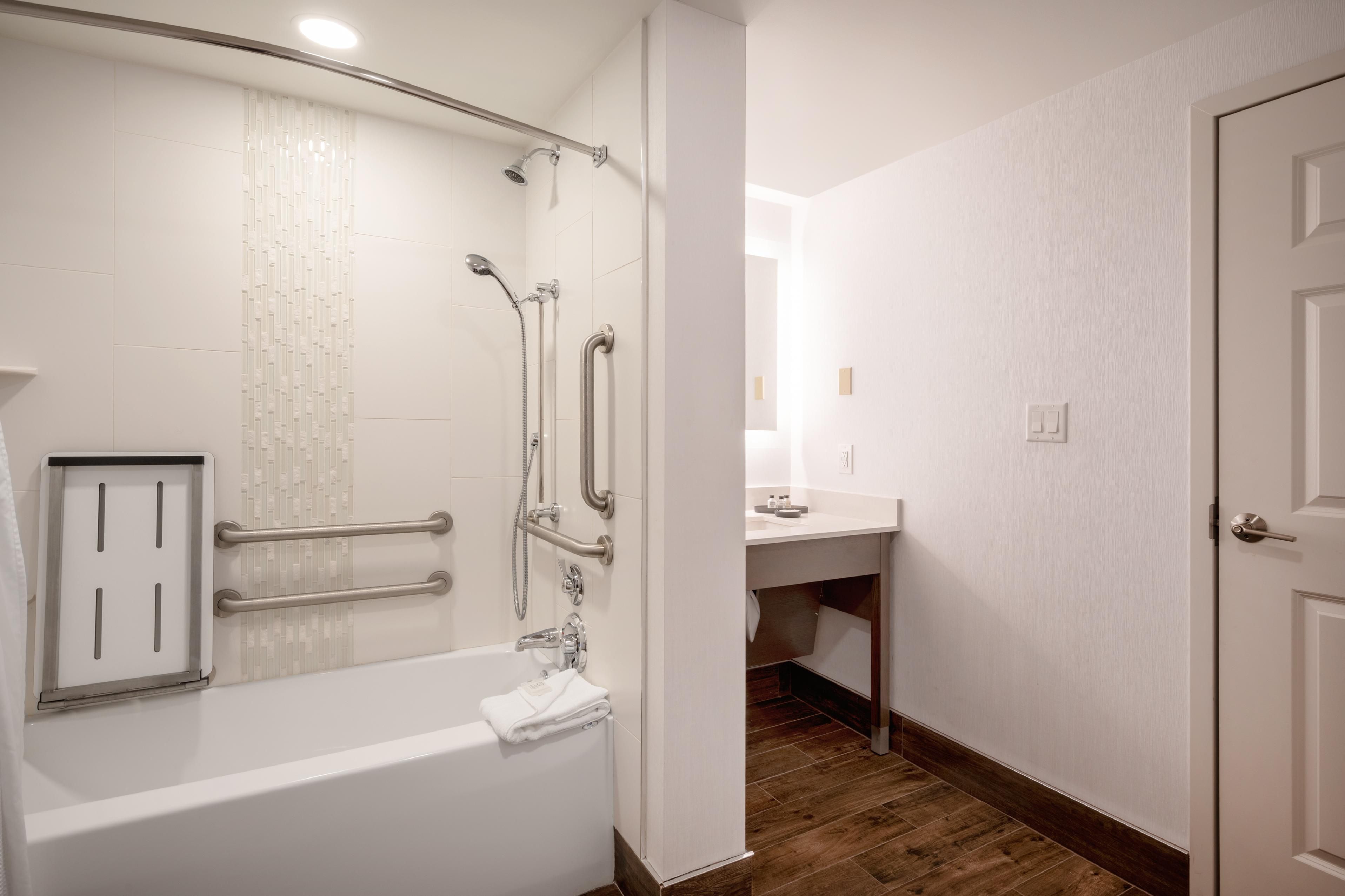 ADA handicap accessible suite with bathtub