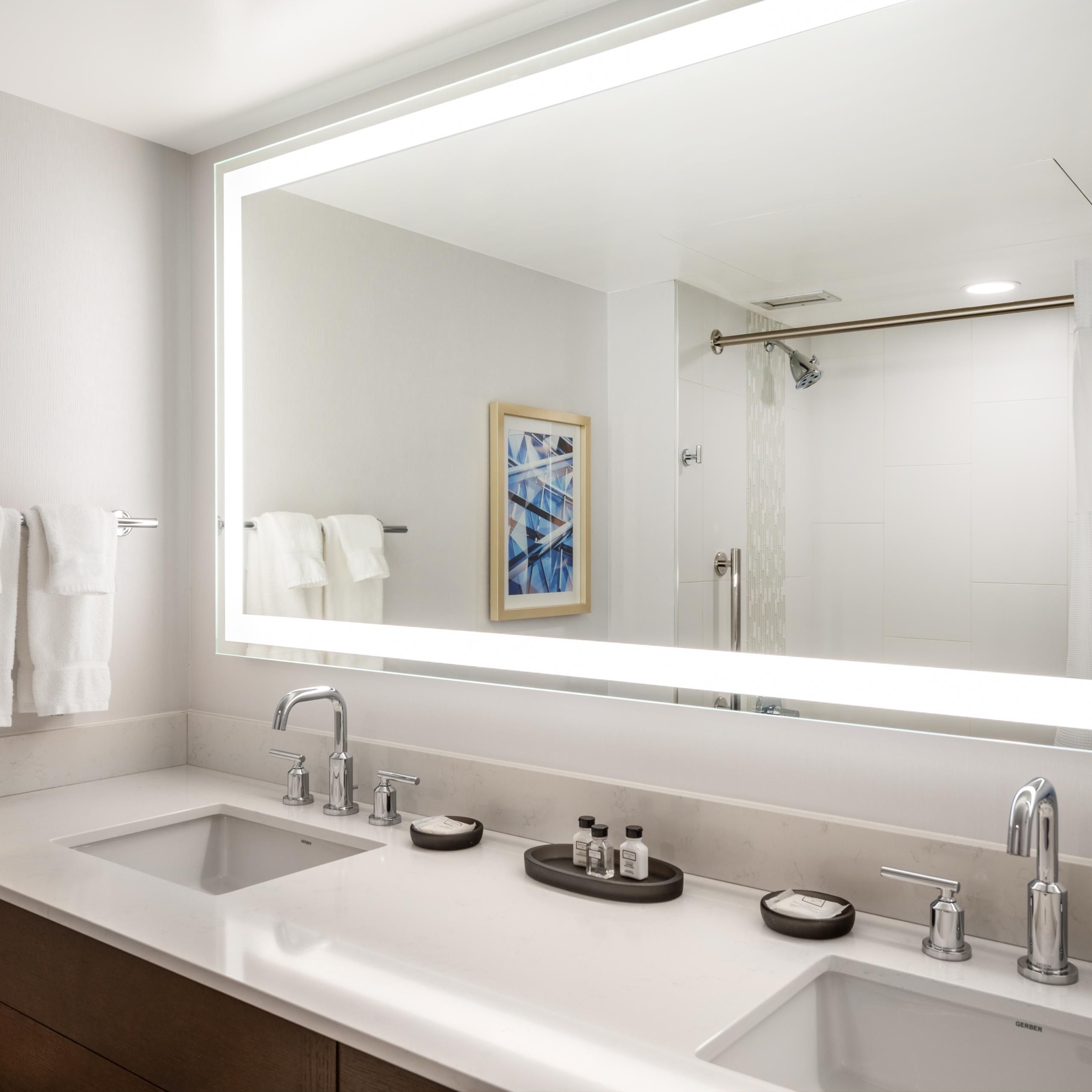 Pamper yourself with dual sinks in our Duplex Suite master bath